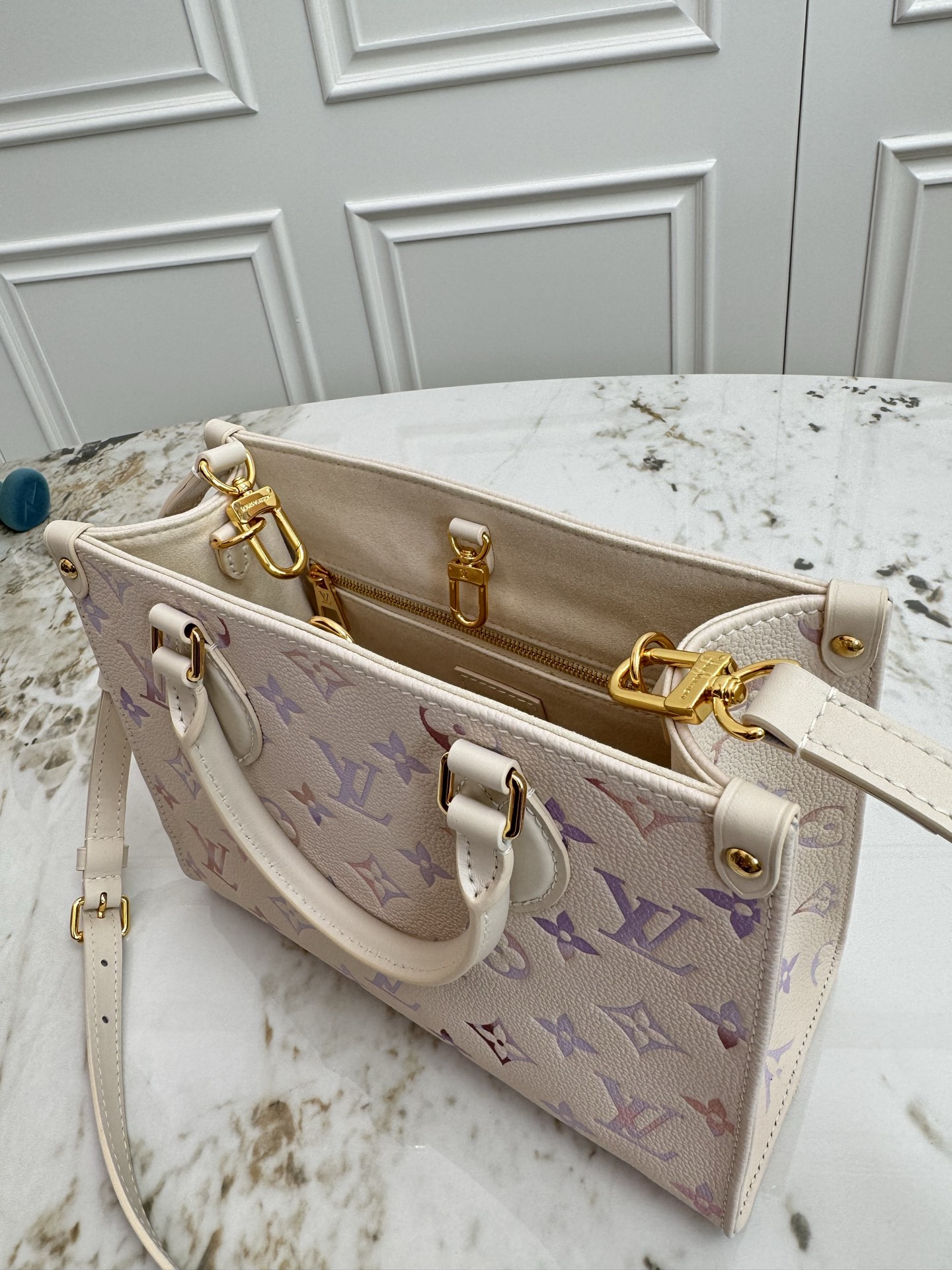 Louis Vuitton OnTheGo Small Tote Bag in Monogram Empreinte Leather - Image 6