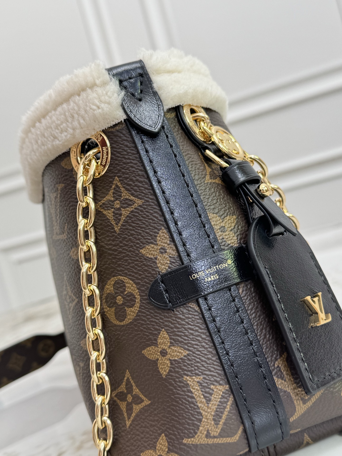 Louis Vuitton CarryAll BB Handbag M26568 - Image 6
