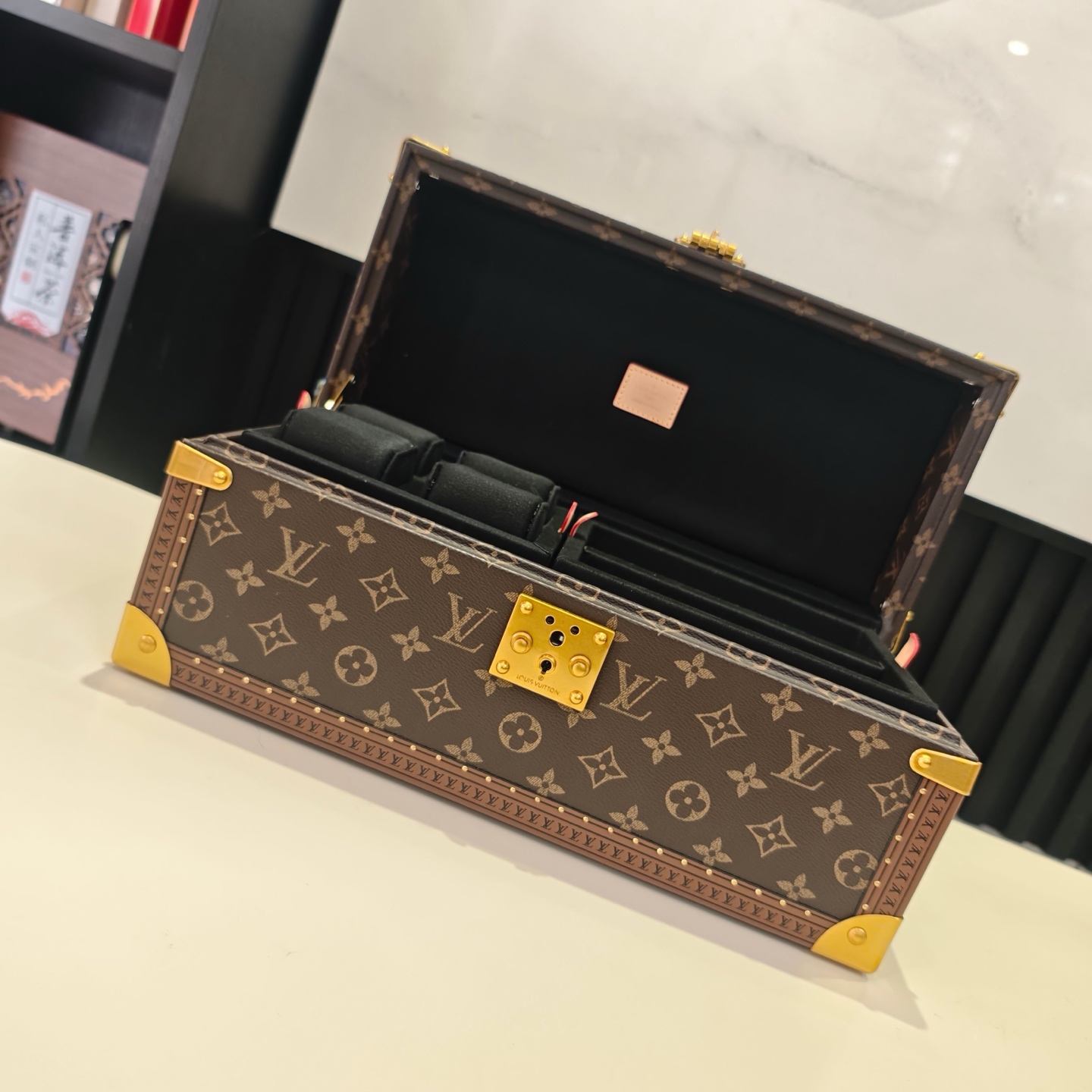 Louis Vuitton Monogram Watch and Jewelry Storage Box M20209 - Image 6