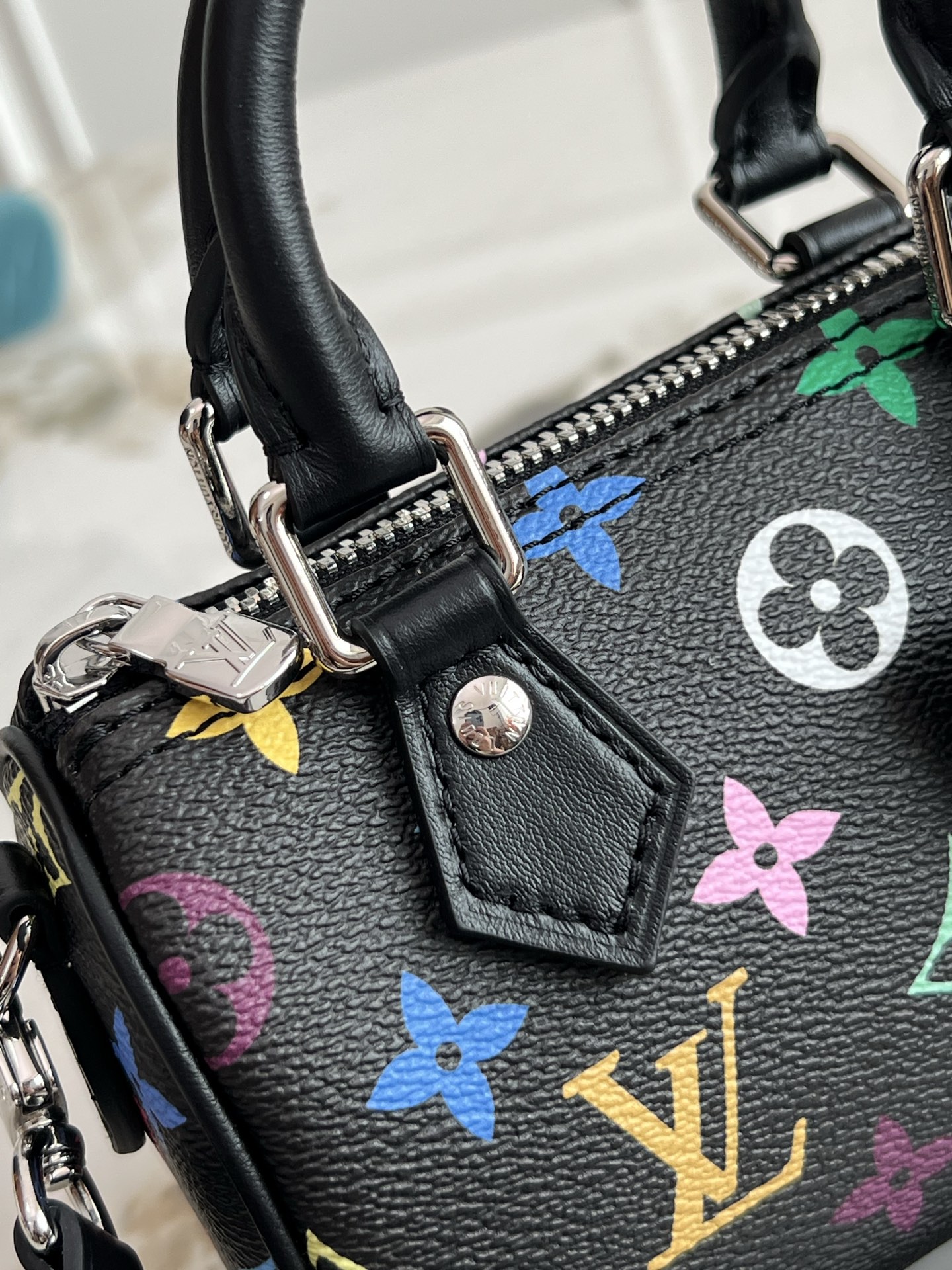 Louis Vuitton Nano Speedy Handbag in Monogram Canvas - Image 6
