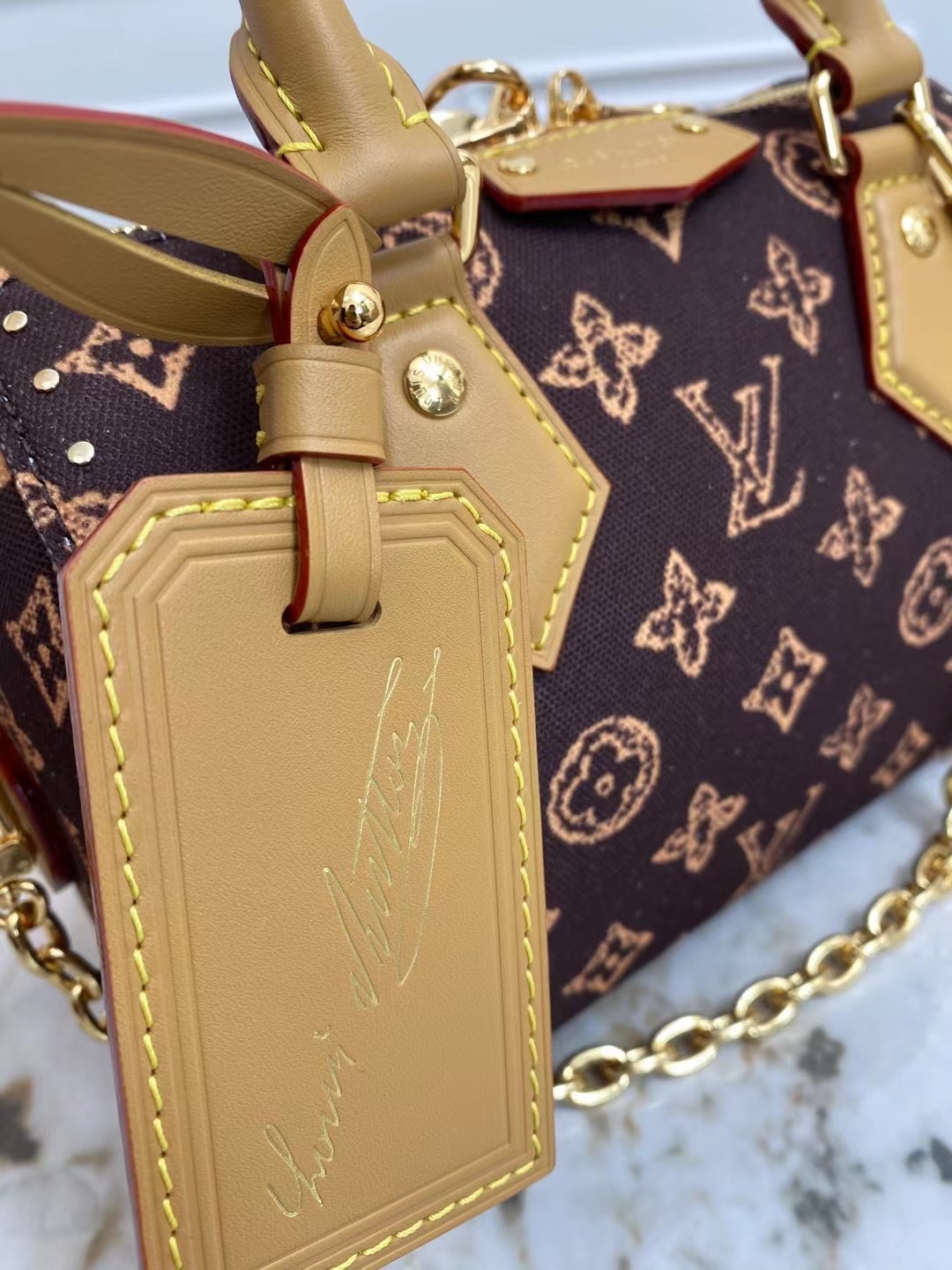 Louis Vuitton M28102 Canvas Handbag - Image 6