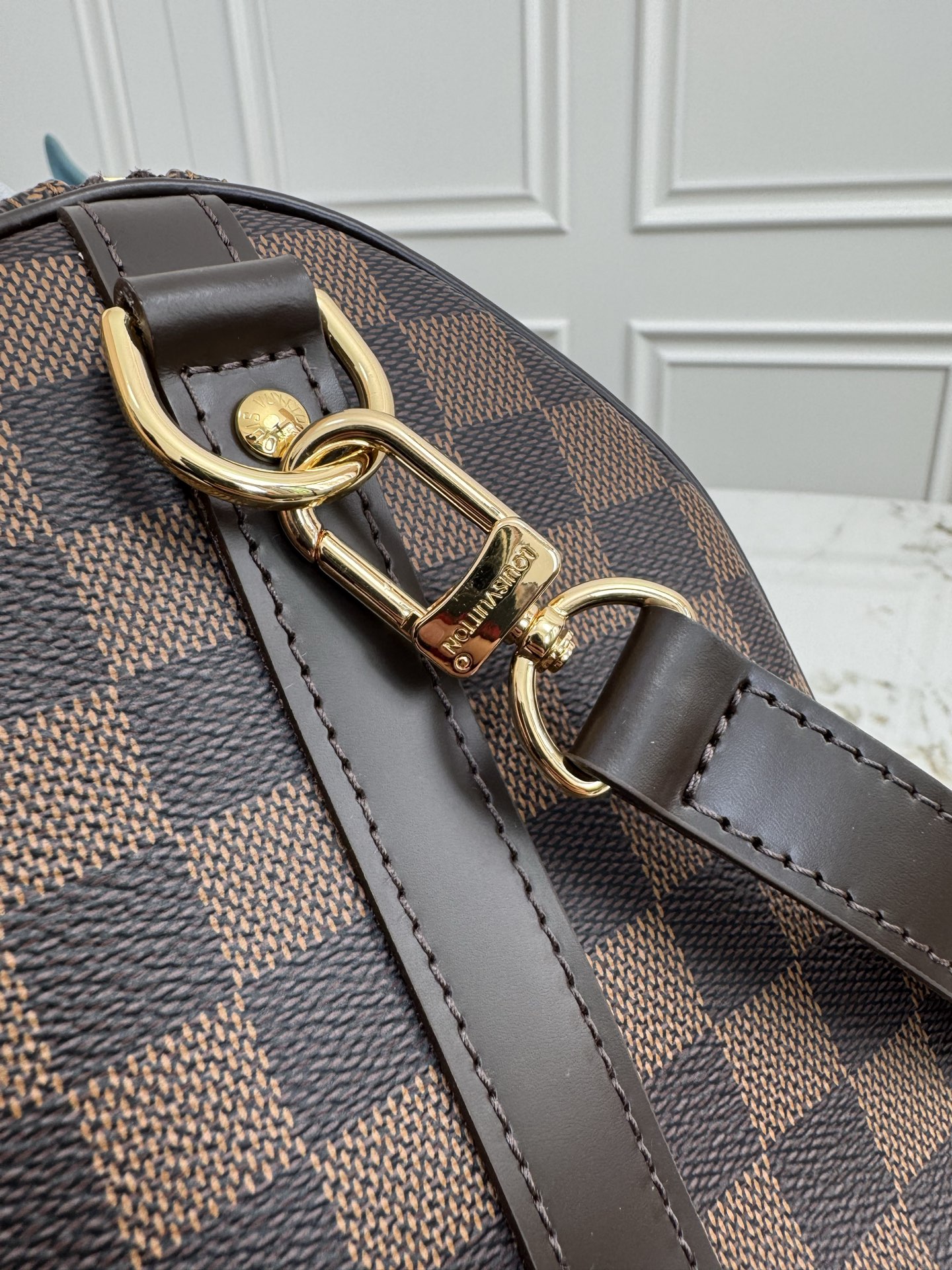 Louis Vuitton Speedy Bandouliere 25 Handbag in Damier Ebene Canvas - Image 6
