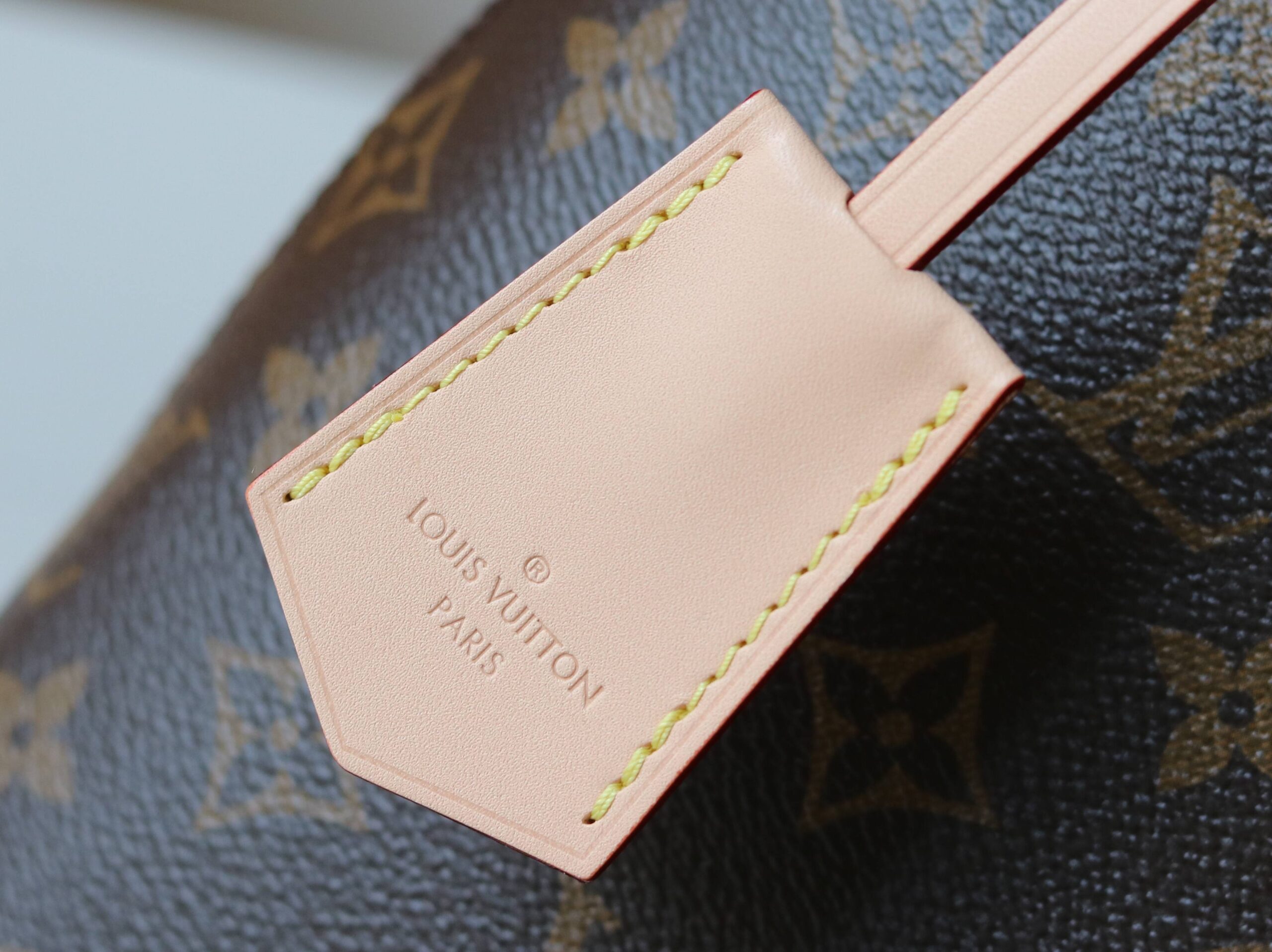 Louis Vuitton Alma Monogram Handbag - Image 6
