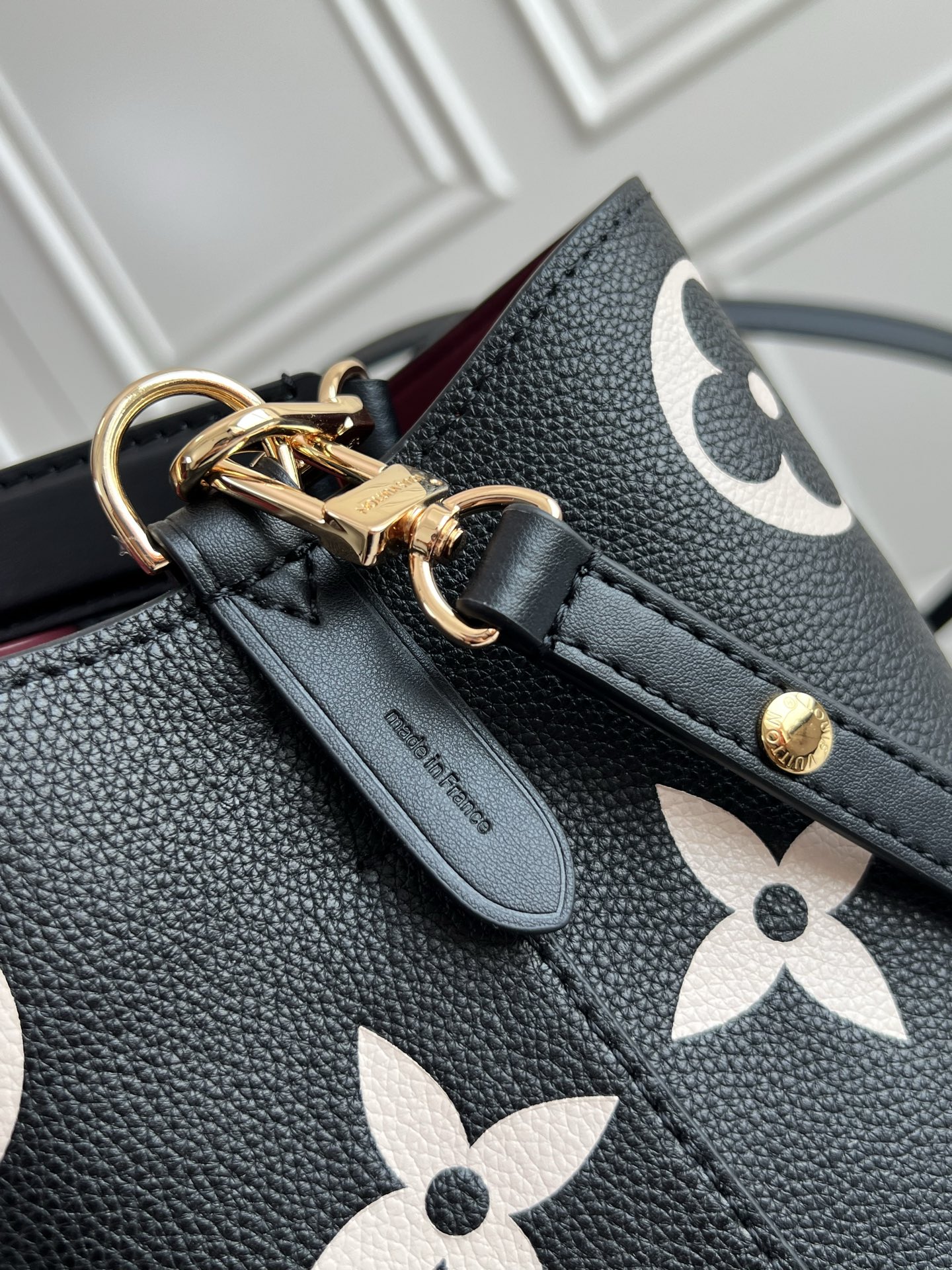 Louis Vuitton NéoNoé MM Monogram Bucket Bag - Image 6