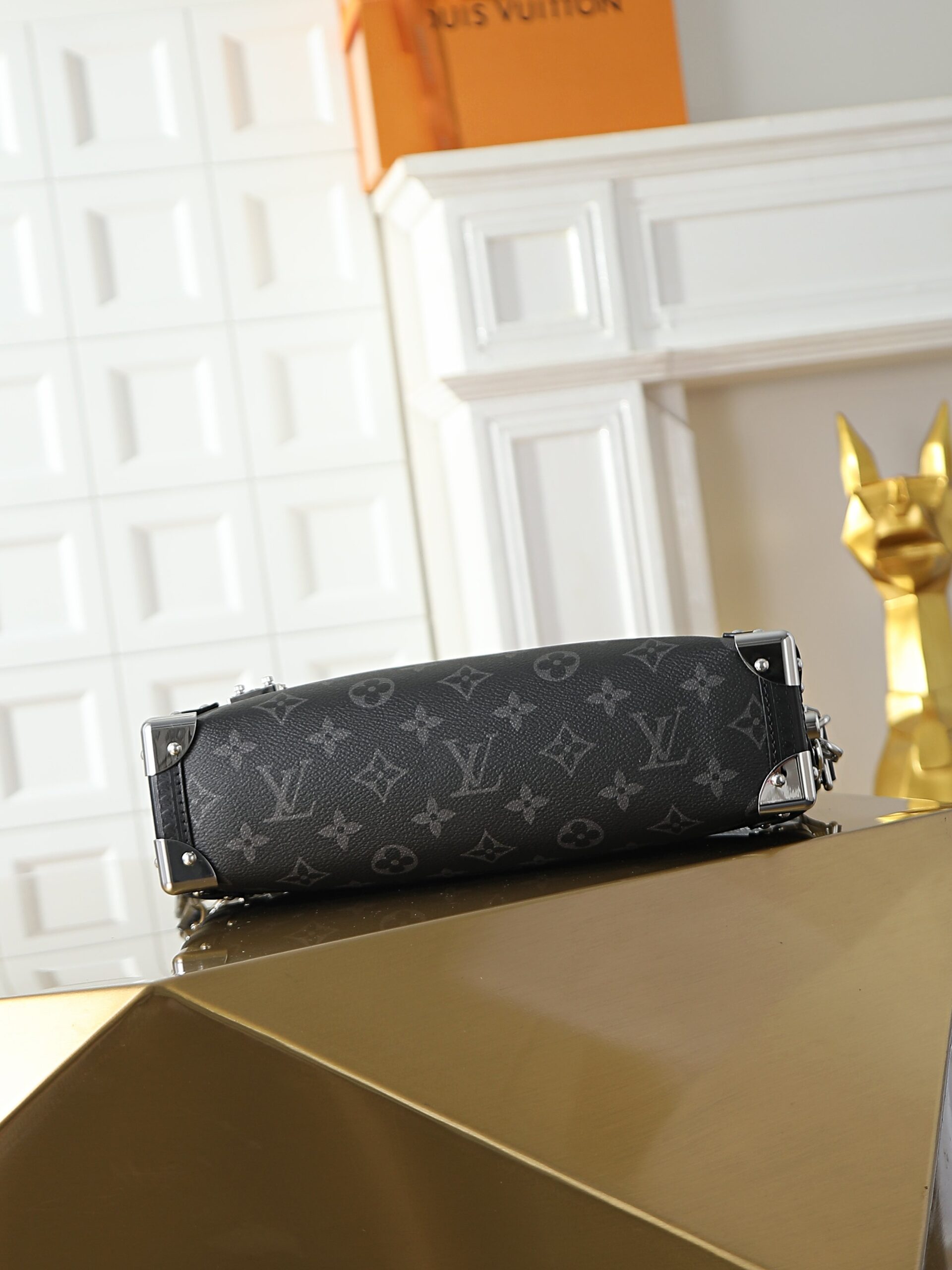 Louis Vuitton Side Trunk East West Handbag M26226 - Image 6