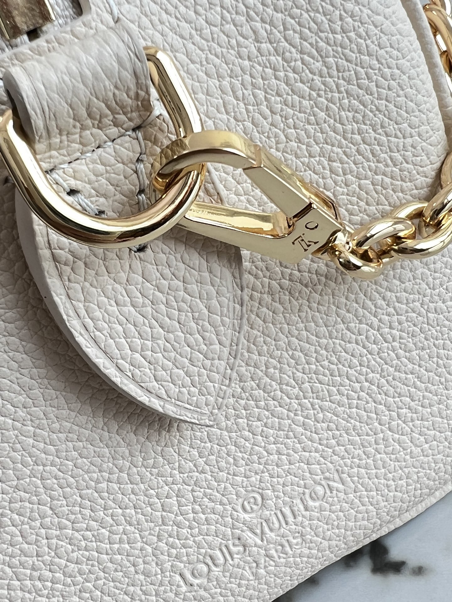 Louis Vuitton Speedy Bandouliere 20 Handbag in Monogram Empreinte Leather - Image 6