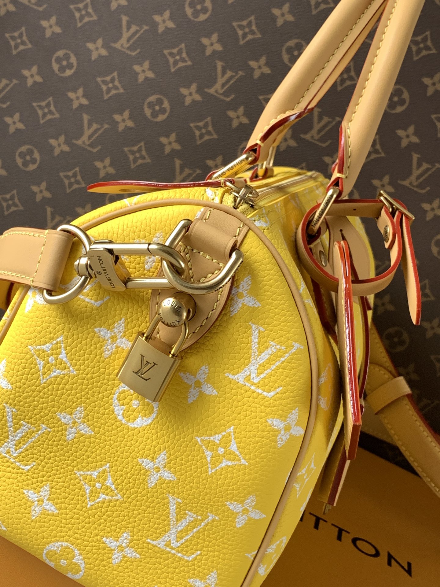 Louis Vuitton Speedy P9 Bandouliere 30 Monogram Leather Shoulder Bag - Image 6