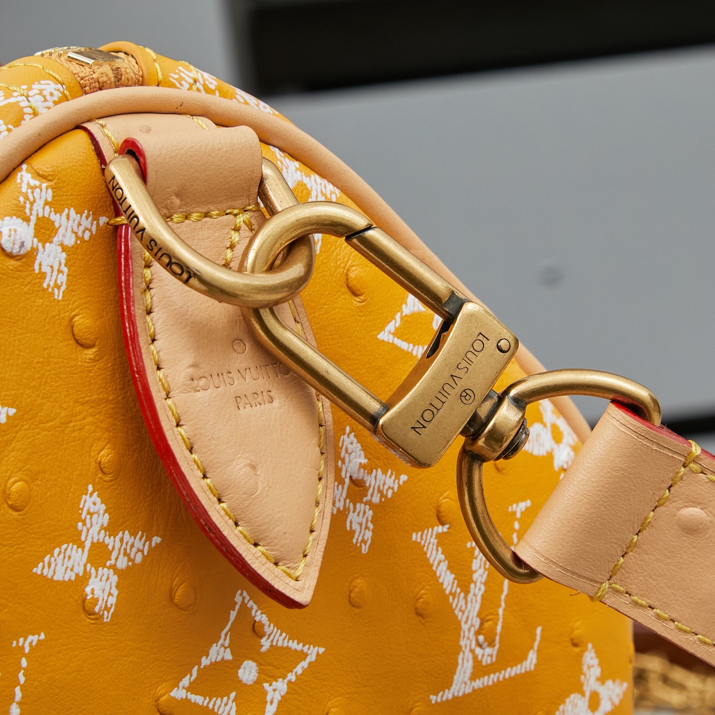 Louis Vuitton Speedy Bandouliere 30 Monogram Leather Handbag - Image 6