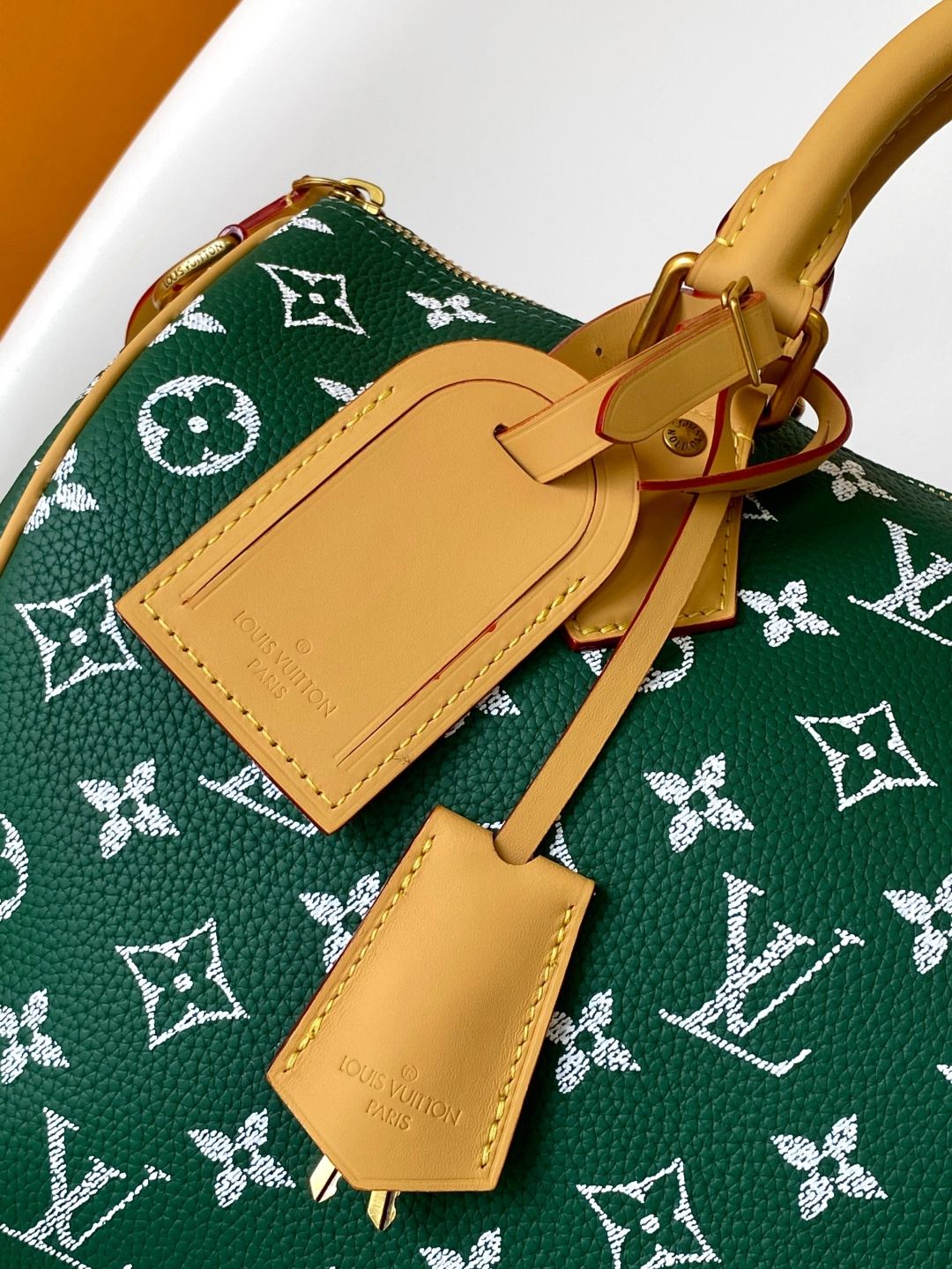 Speedy P9 Bandoulière 30 Monogram Leather Handbag - Image 6