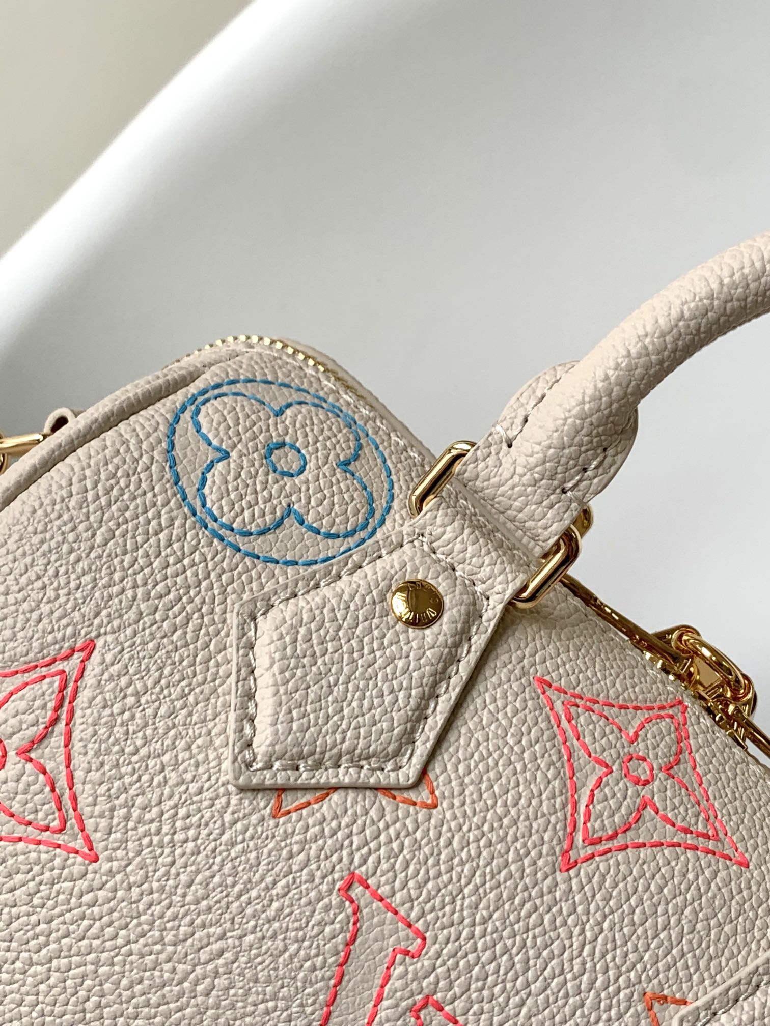 Louis Vuitton Speedy Bandouliere 20 Monogram Empreinte Leather Crossbody Bag - Image 6