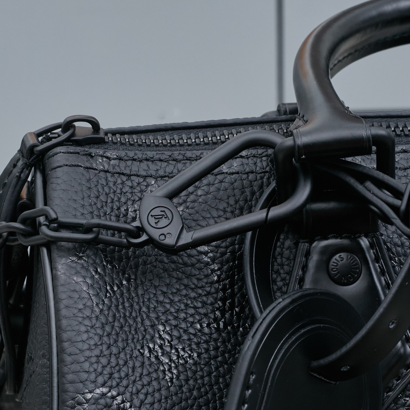 Louis Vuitton Speedy Bandouliere 25 Monogram Leather Handbag - Image 6