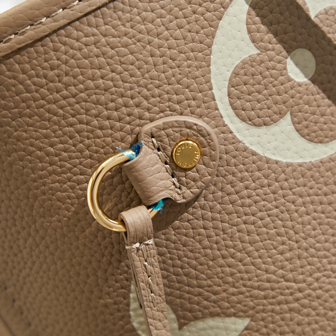 Louis Vuitton Neverfull MM Tote Bag in Monogram Empreinte Leather - Image 6