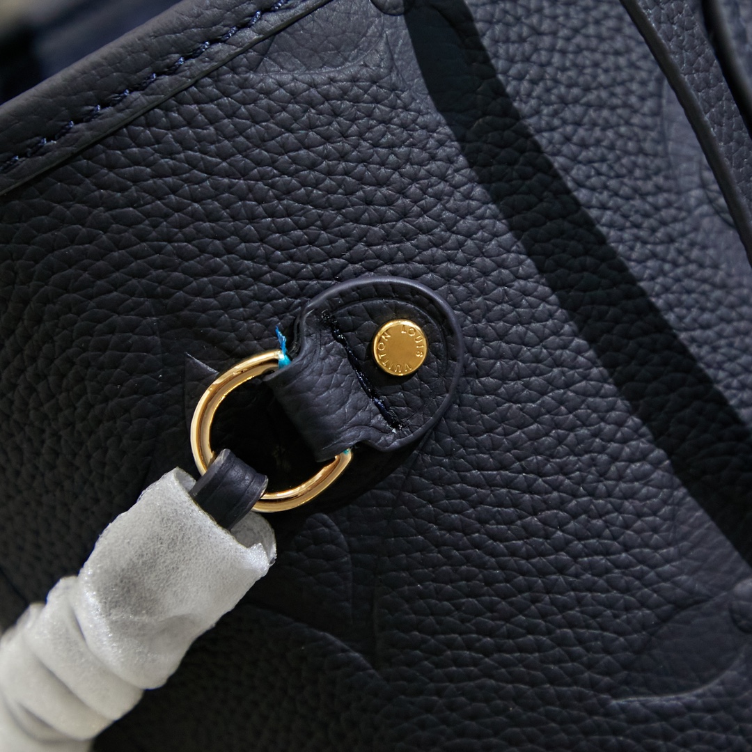Louis Vuitton Neverfull Medium Tote Bag - Image 6
