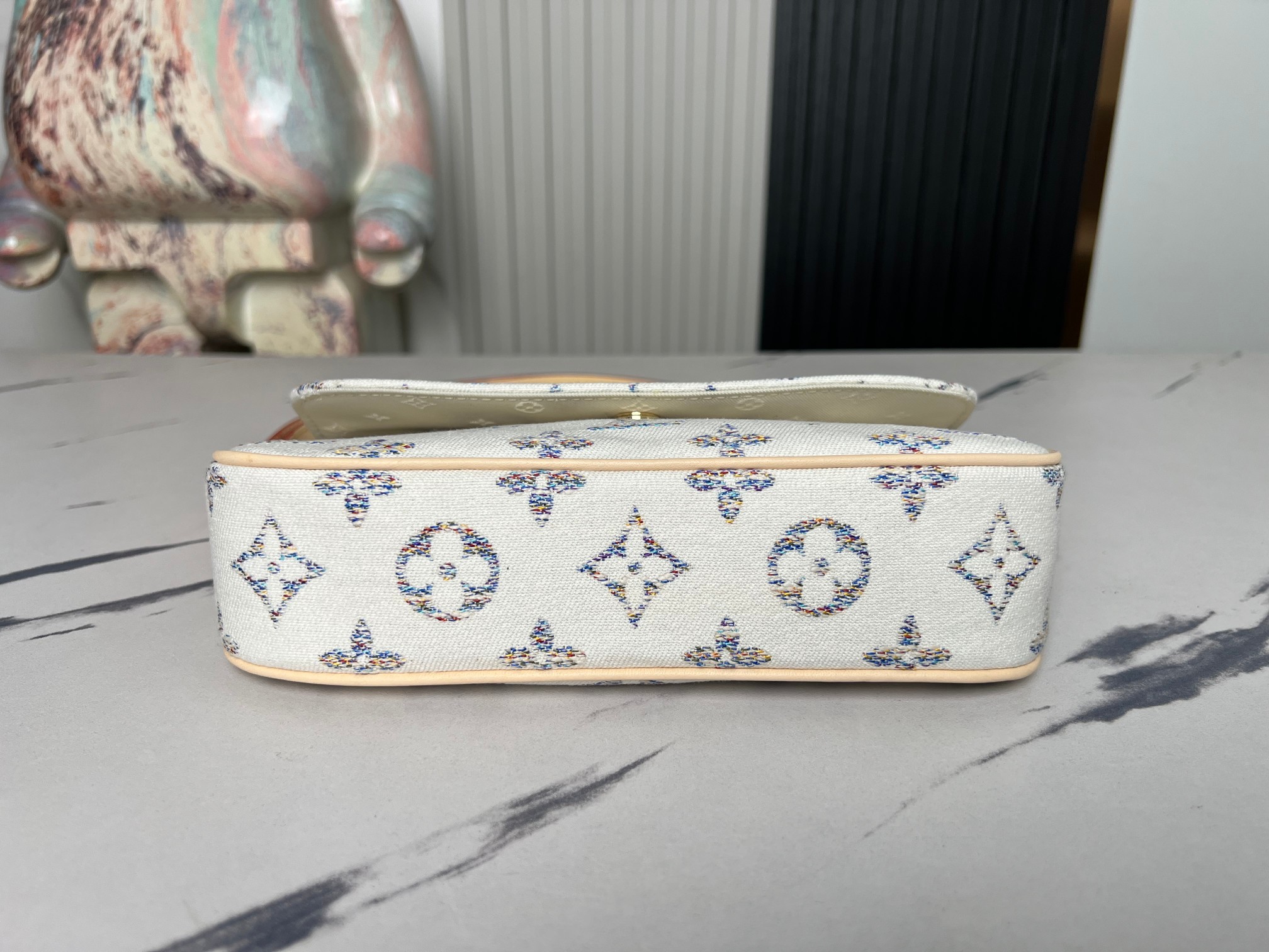 Louis Vuitton Wallet on Chain Ivy M83499 - Image 6