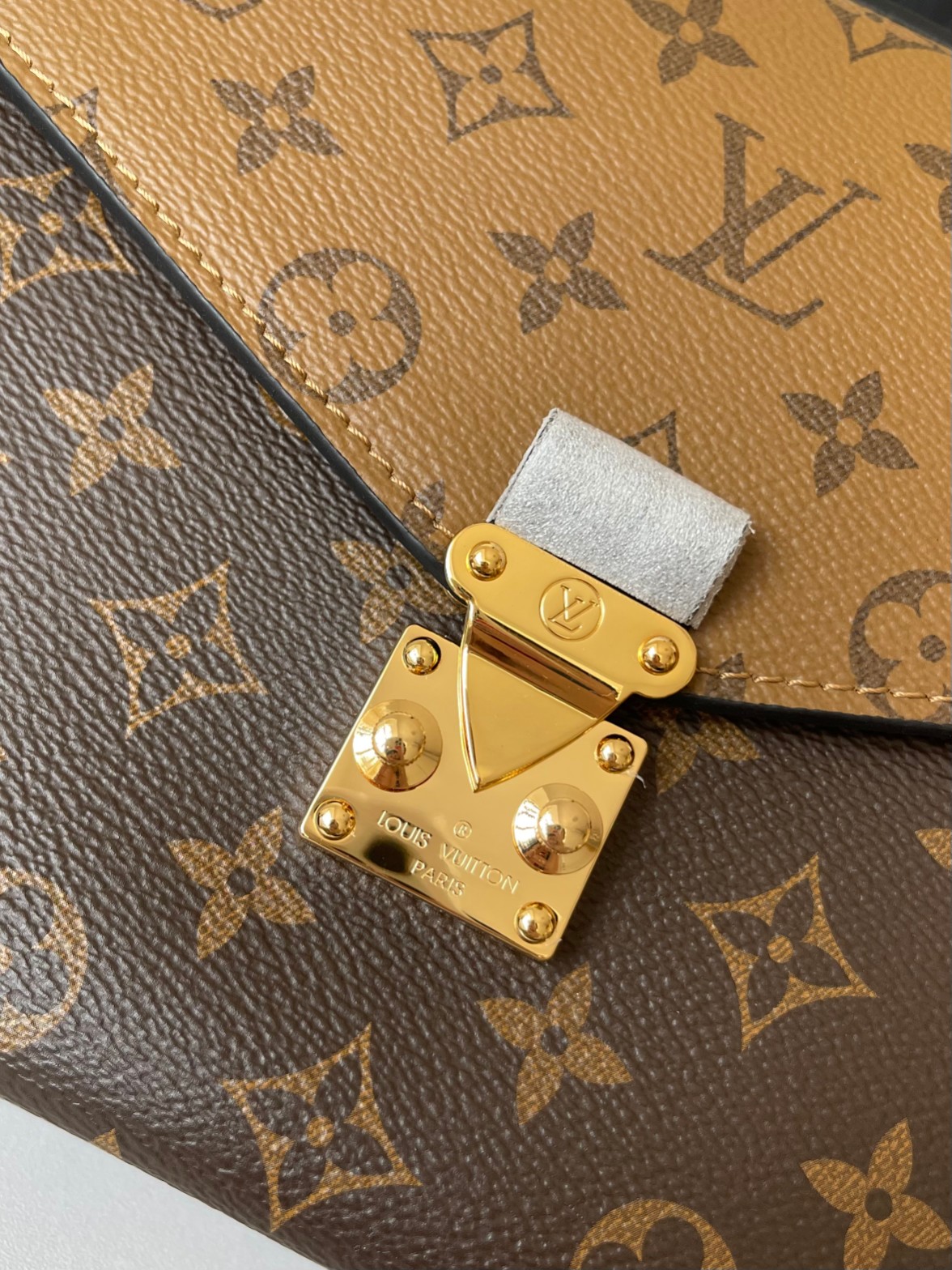 Louis Vuitton Pochette Métis Monogram Shoulder Bag - Image 6