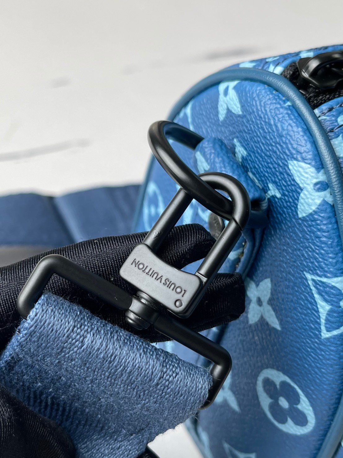 Louis Vuitton Keepall Bandoulière 25 Blue Floral Shoulder Bag - Image 6