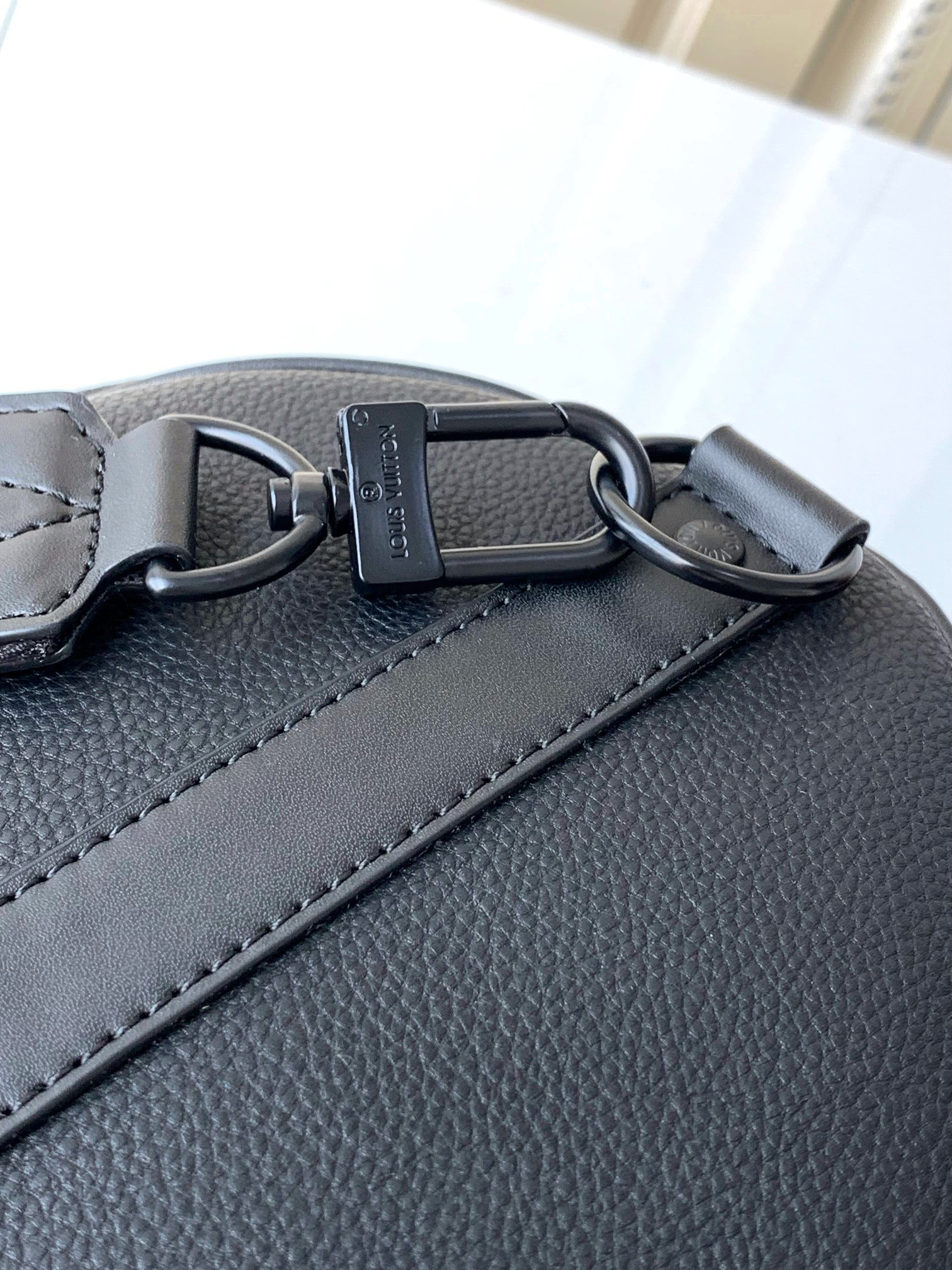 Louis Vuitton Keepall Bandouliere 40 Aerogram Travel Bag - Image 6