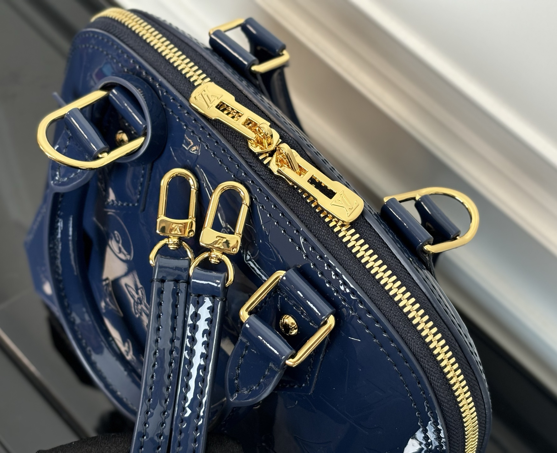 Louis Vuitton Alma BB Epi Leather Crossbody Bag M91606 - Blue with Gold Hardware - Image 6