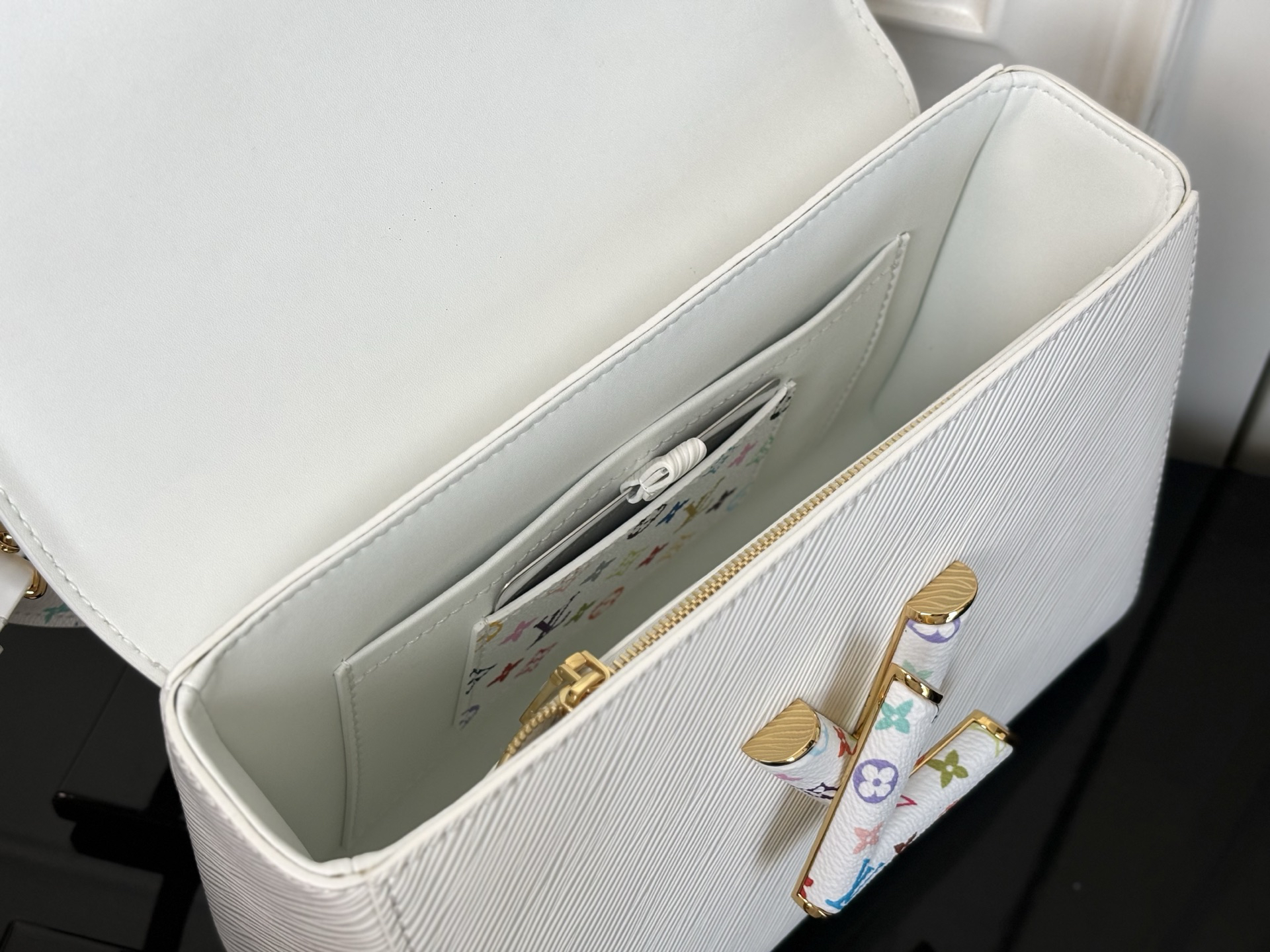 Louis Vuitton x Murakami Twist MM Slim Bag in White - Image 6