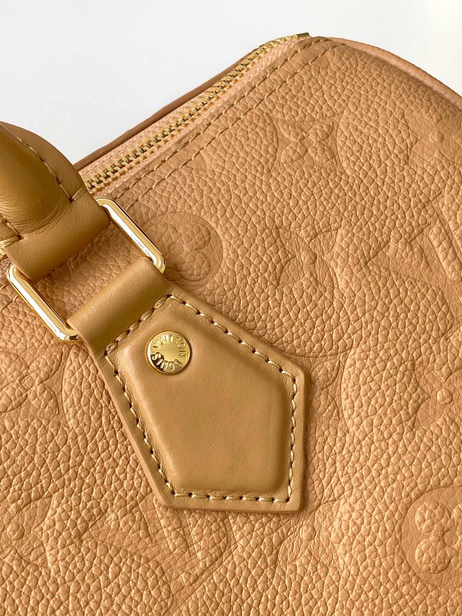 Louis Vuitton Speedy Soft 30 Handbag - Image 6
