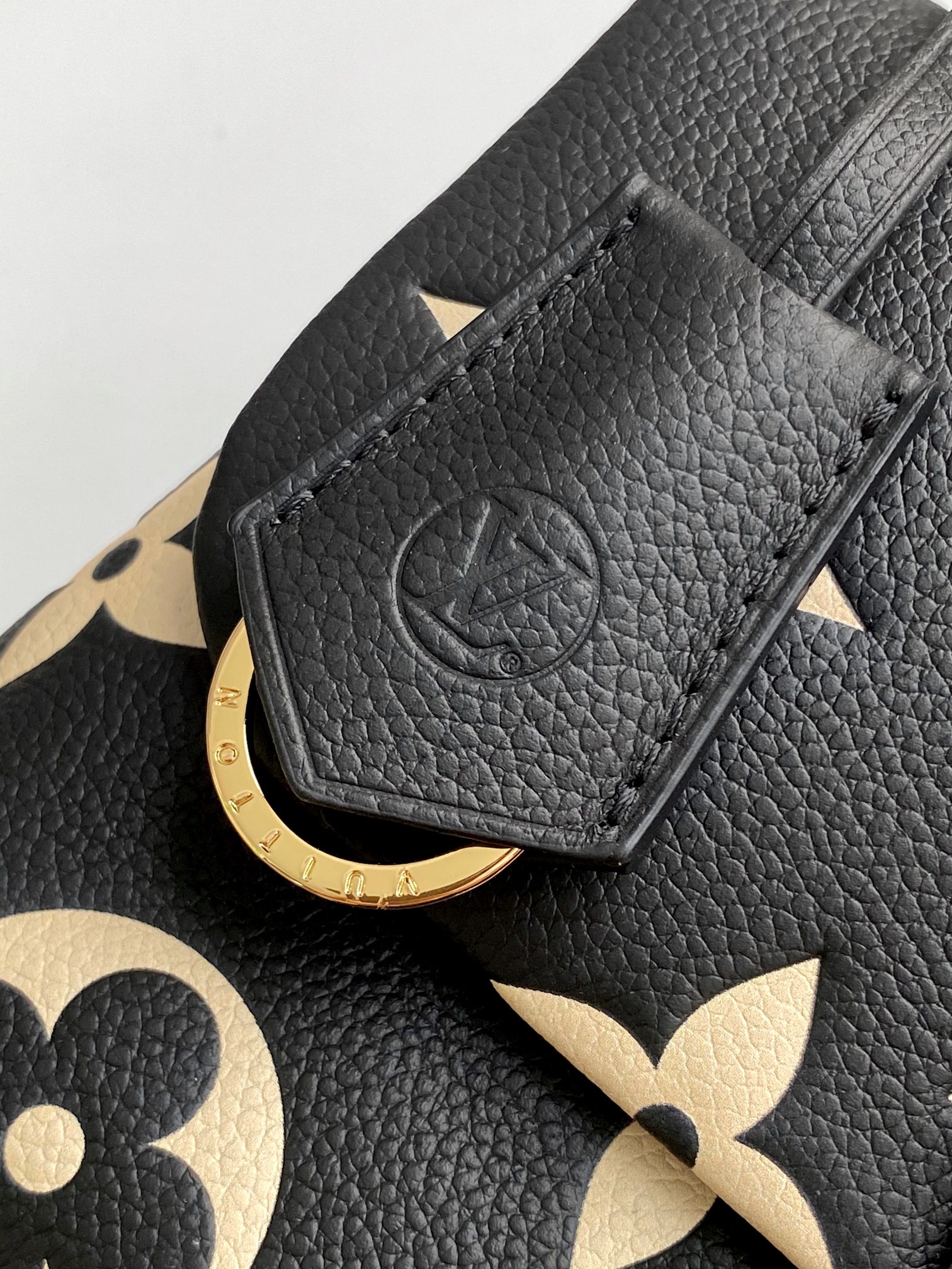 Louis Vuitton Madeleine BB Handbag - Image 6