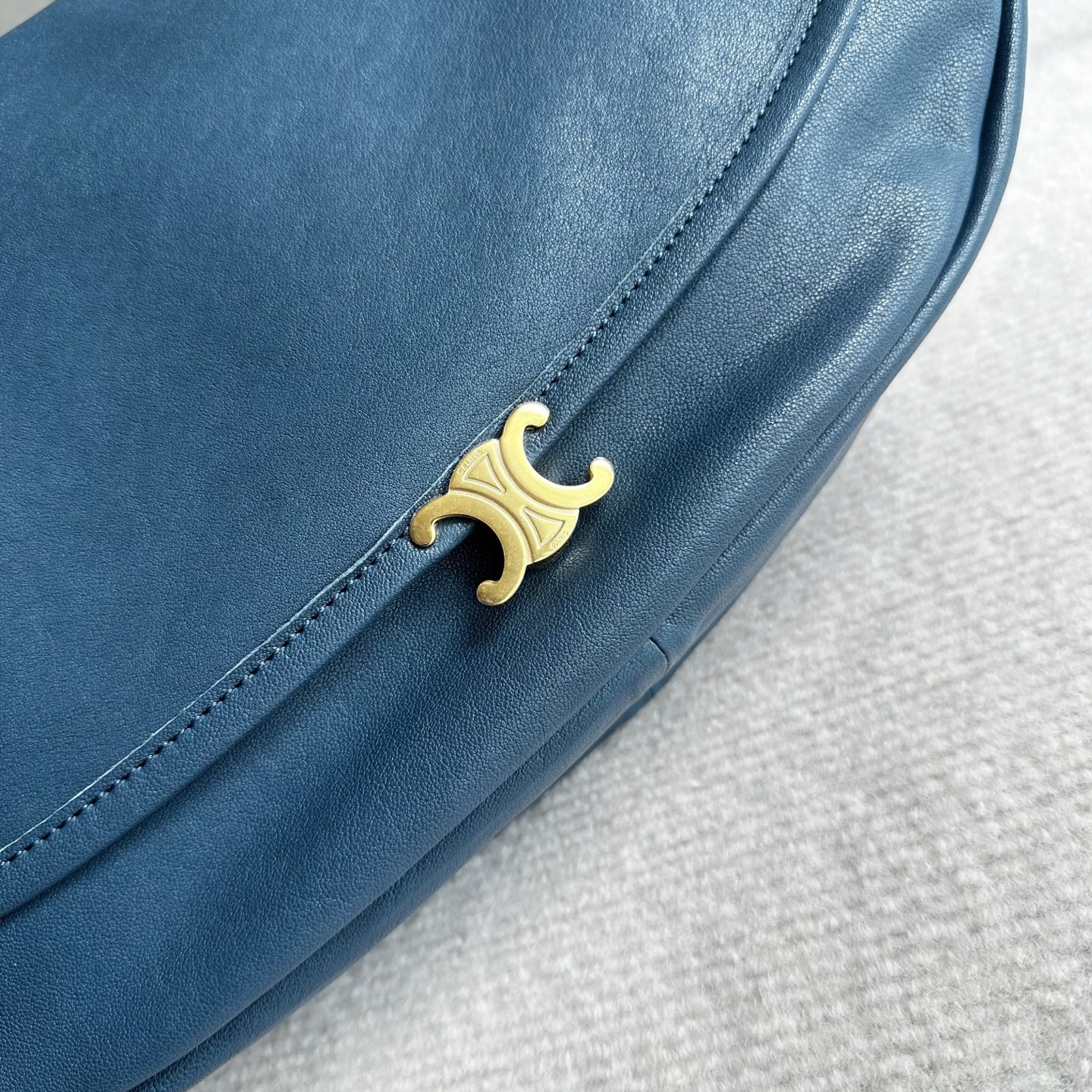CELINE Half Moon Bag - Image 6