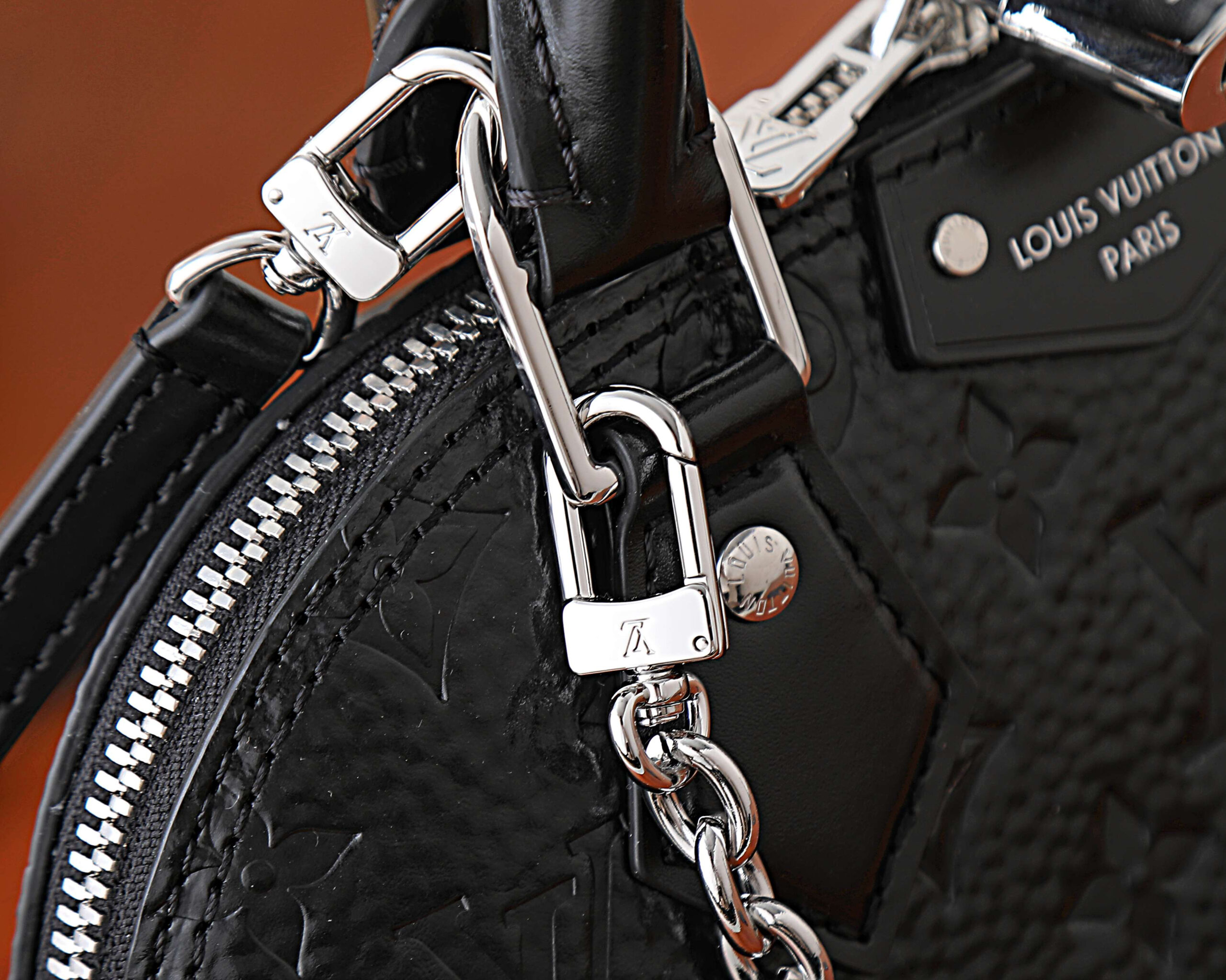 Louis Vuitton Alma BB Handbag - Image 6