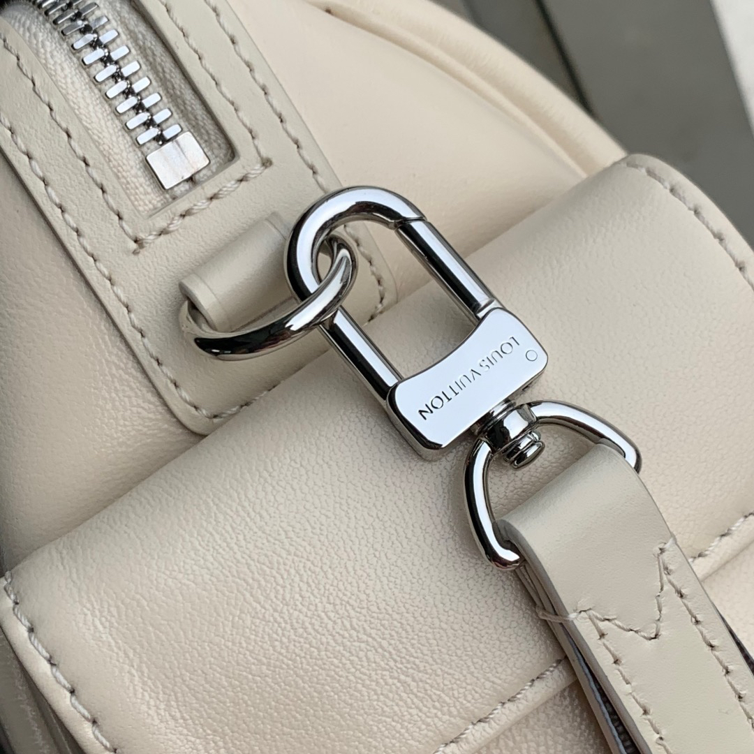 Louis Vuitton Speedy Cargo Handbag - Image 6