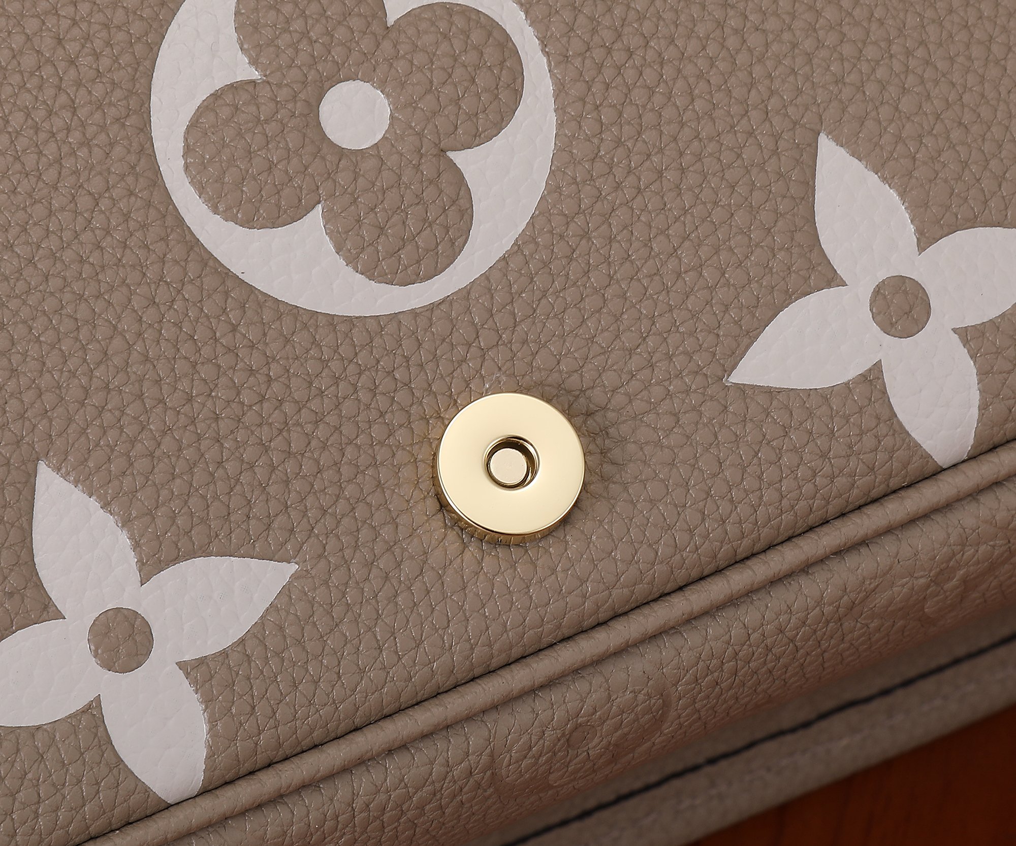 Diane Monogram Empreinte Leather Shoulder Bag M46583 - Image 6