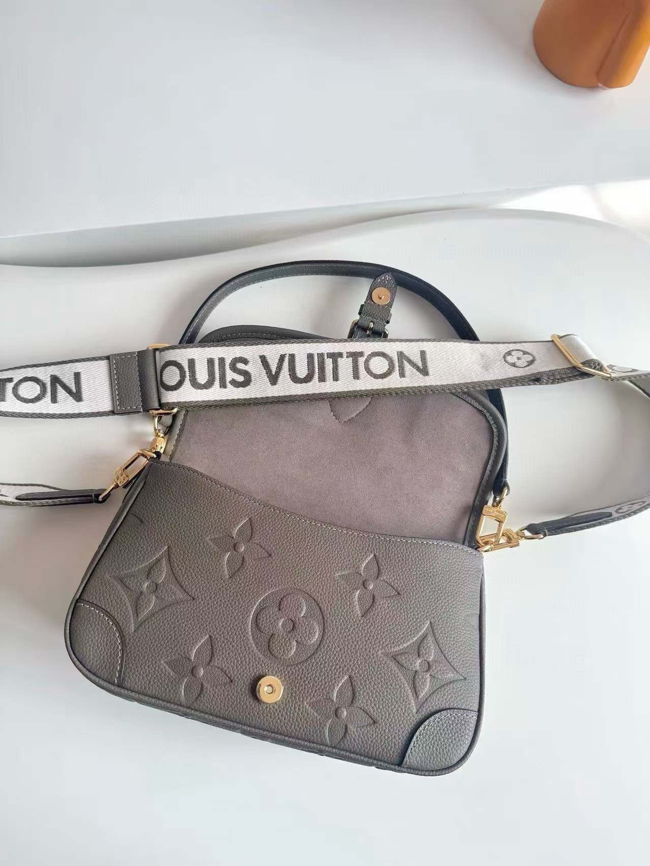 Louis Vuitton Diane Monogram Empreinte Crossbody Bag - Image 6