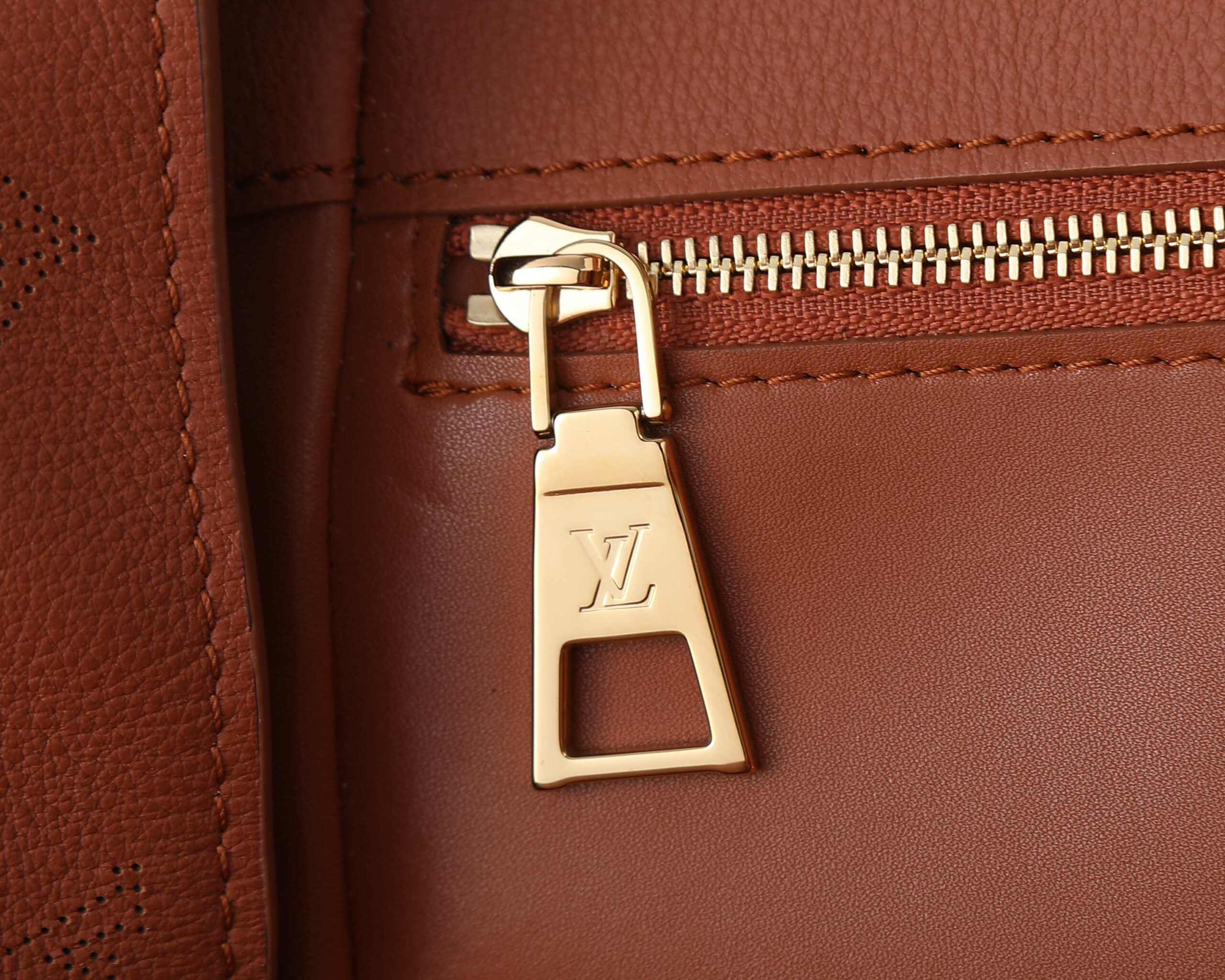 Black Calfskin Top-Handle Handbag - Image 6