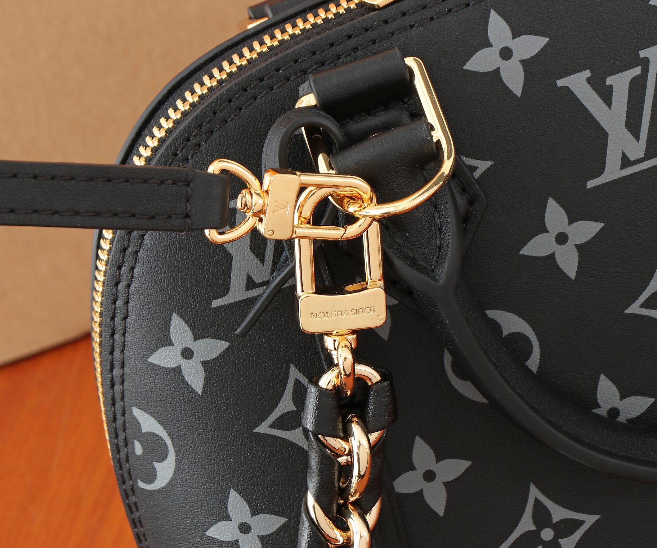 Louis Vuitton Alma BB Monogram Ink Crossbody Bag - Image 6