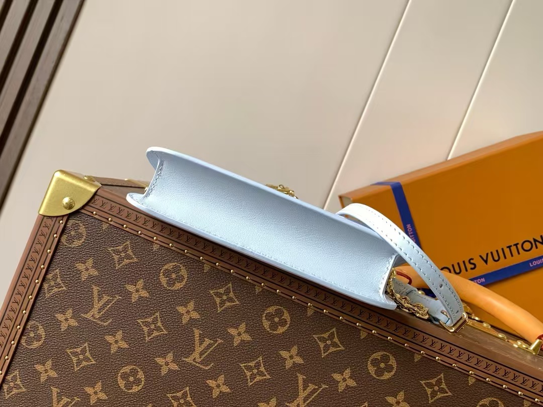Louis Vuitton LV Bloom Wallet On Chain M14547 - Image 6