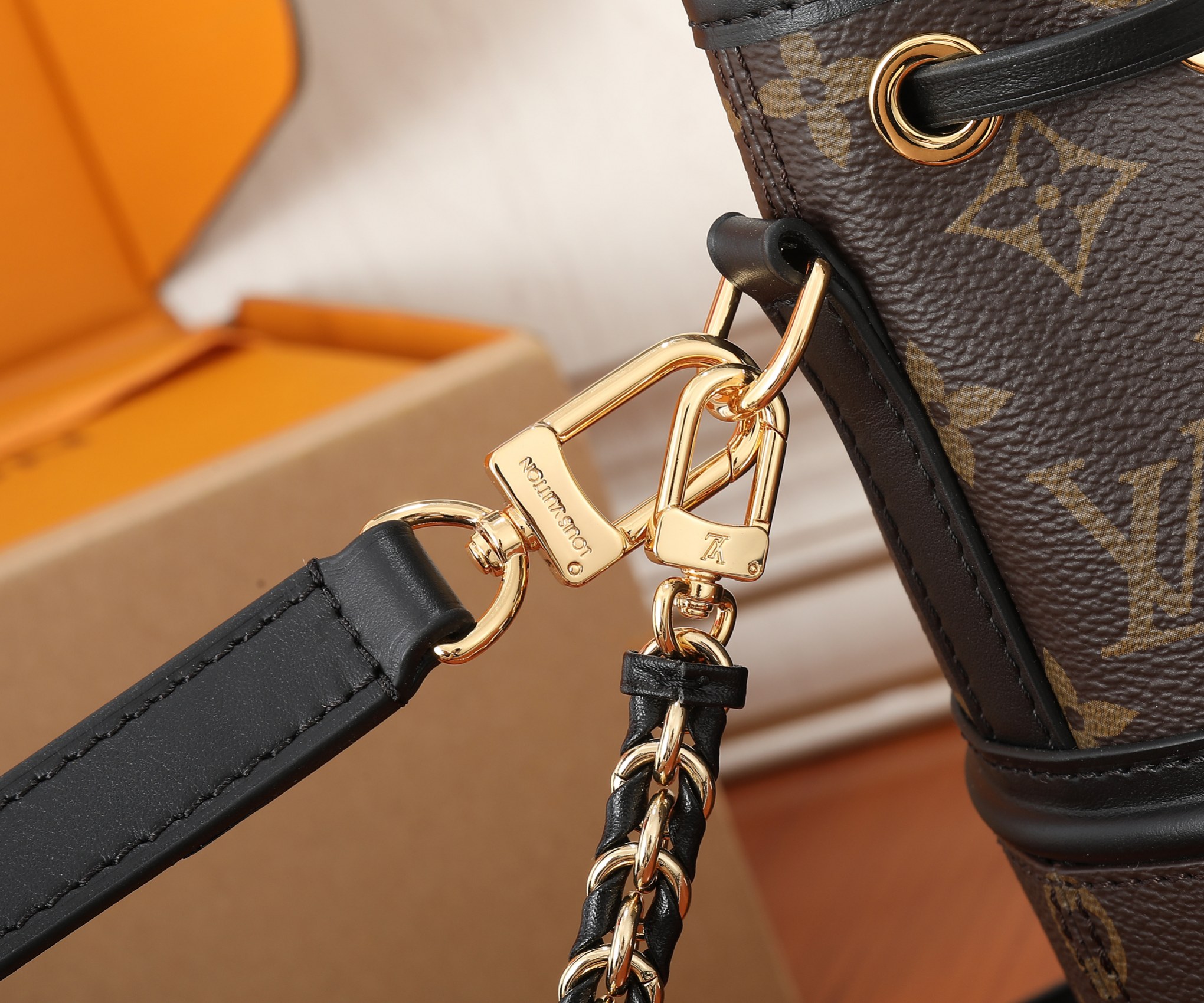 Louis Vuitton Canoé Monogram Coated Canvas Crossbody Bag - Image 6