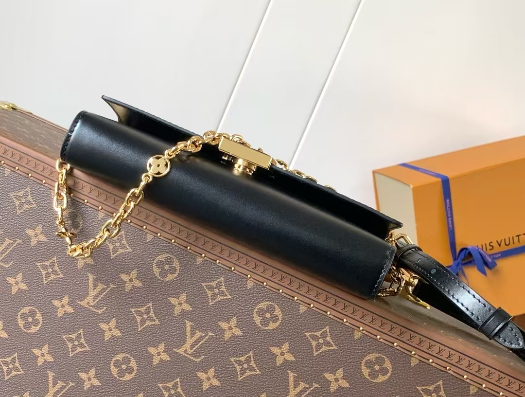Louis Vuitton Capucines Wallet On Chain M12143 - Image 6