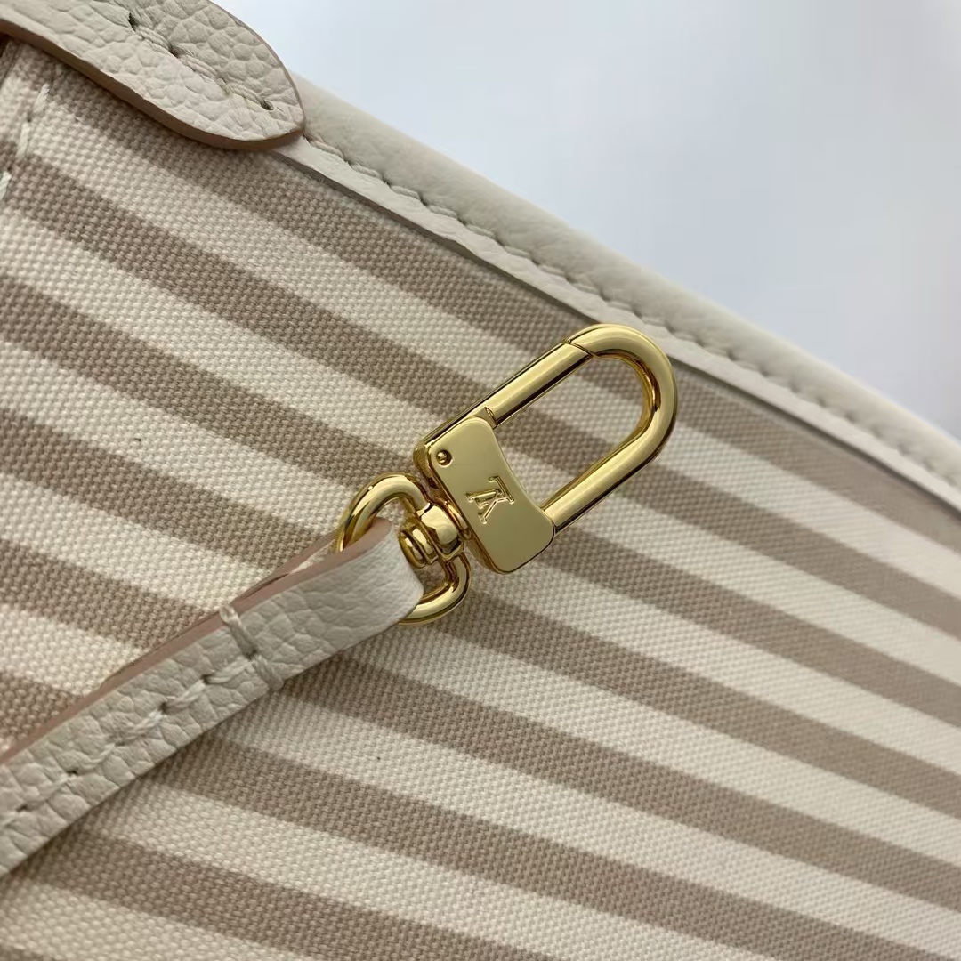 Louis Vuitton NeoNoe Medium Shoulder Bag in Monogram Empreinte Leather - Image 6
