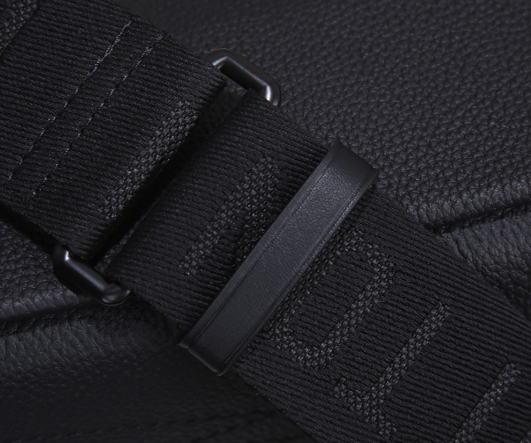 Louis Vuitton Aerogram Messenger Bag M57080 - Image 6