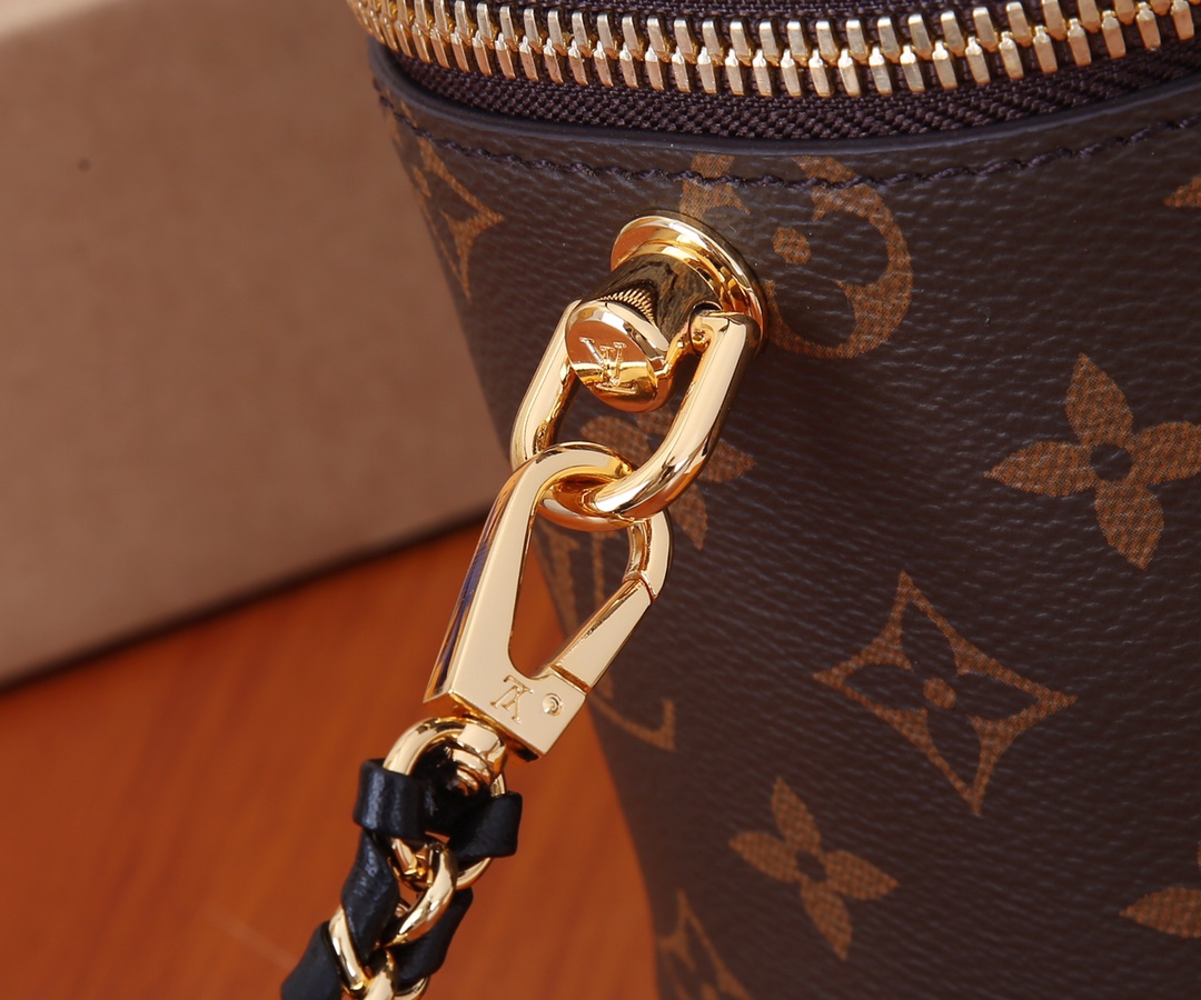 Louis Vuitton Nice Makeup Pouch M45165 - Image 6