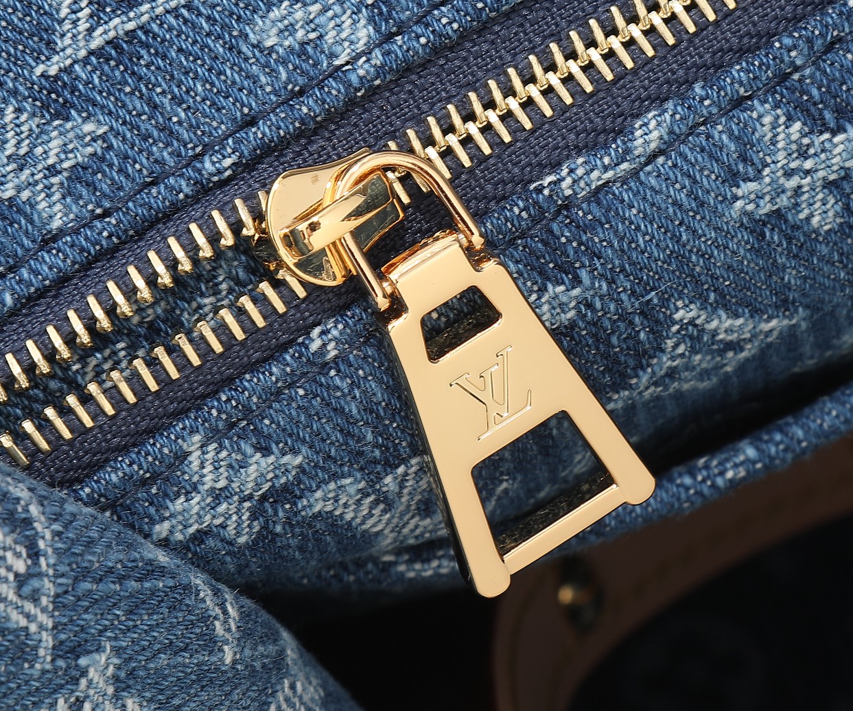Louis Vuitton OnTheGo Medium Tote Bag in Monogram Denim - Image 6