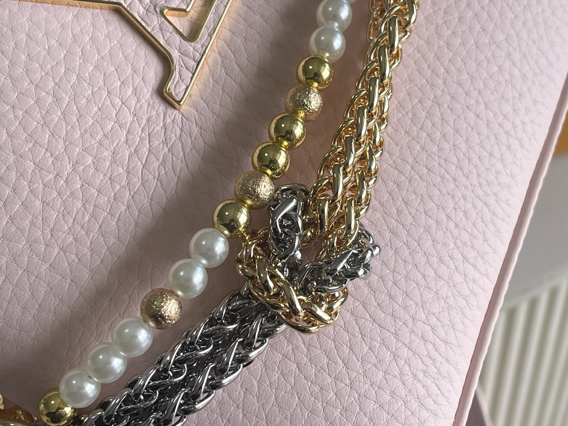 Louis Vuitton Capucines BB Mini Crossbody Bag - Image 6
