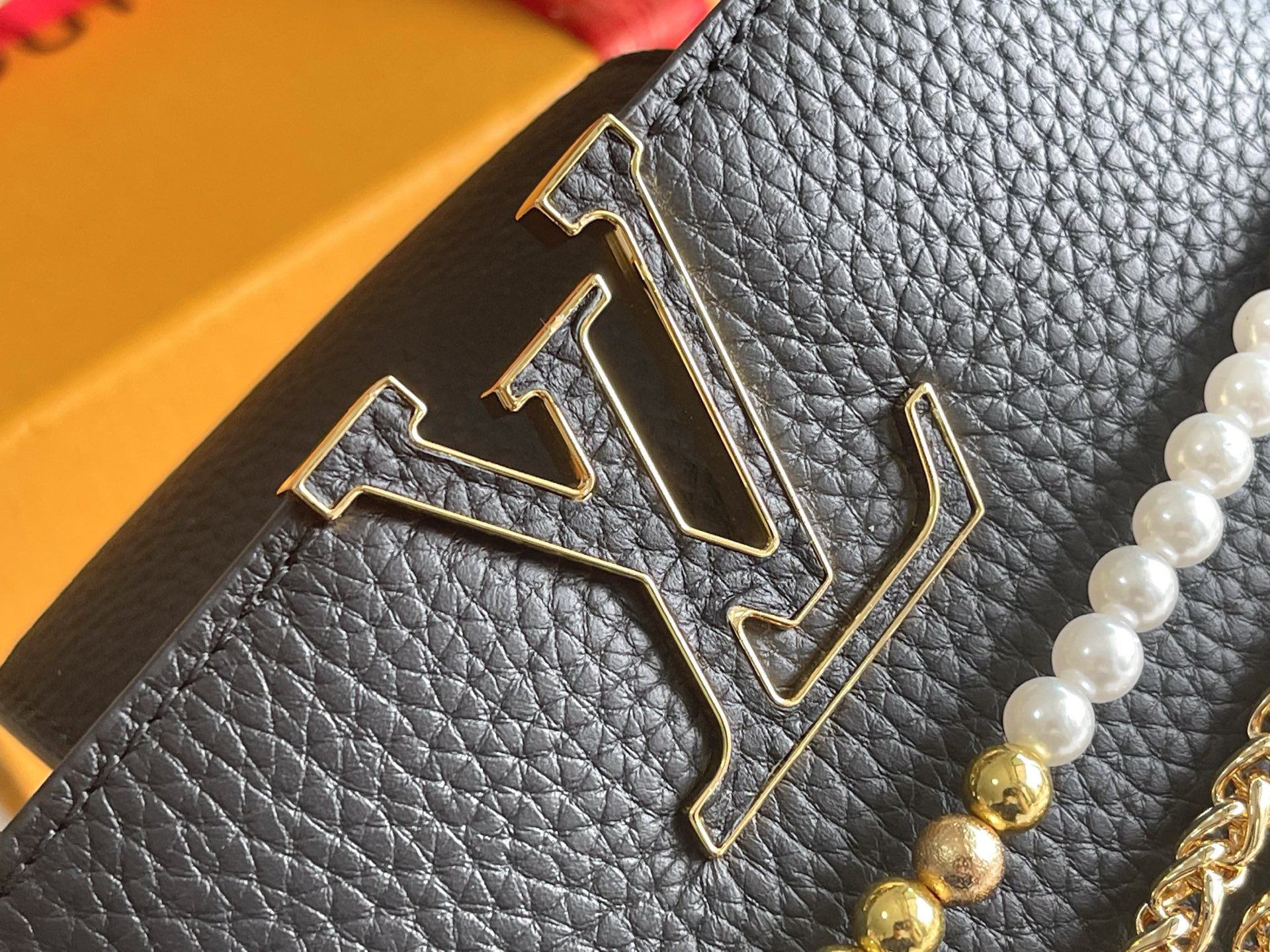 Louis Vuitton Capucines BB Handbag M27308 - Image 6