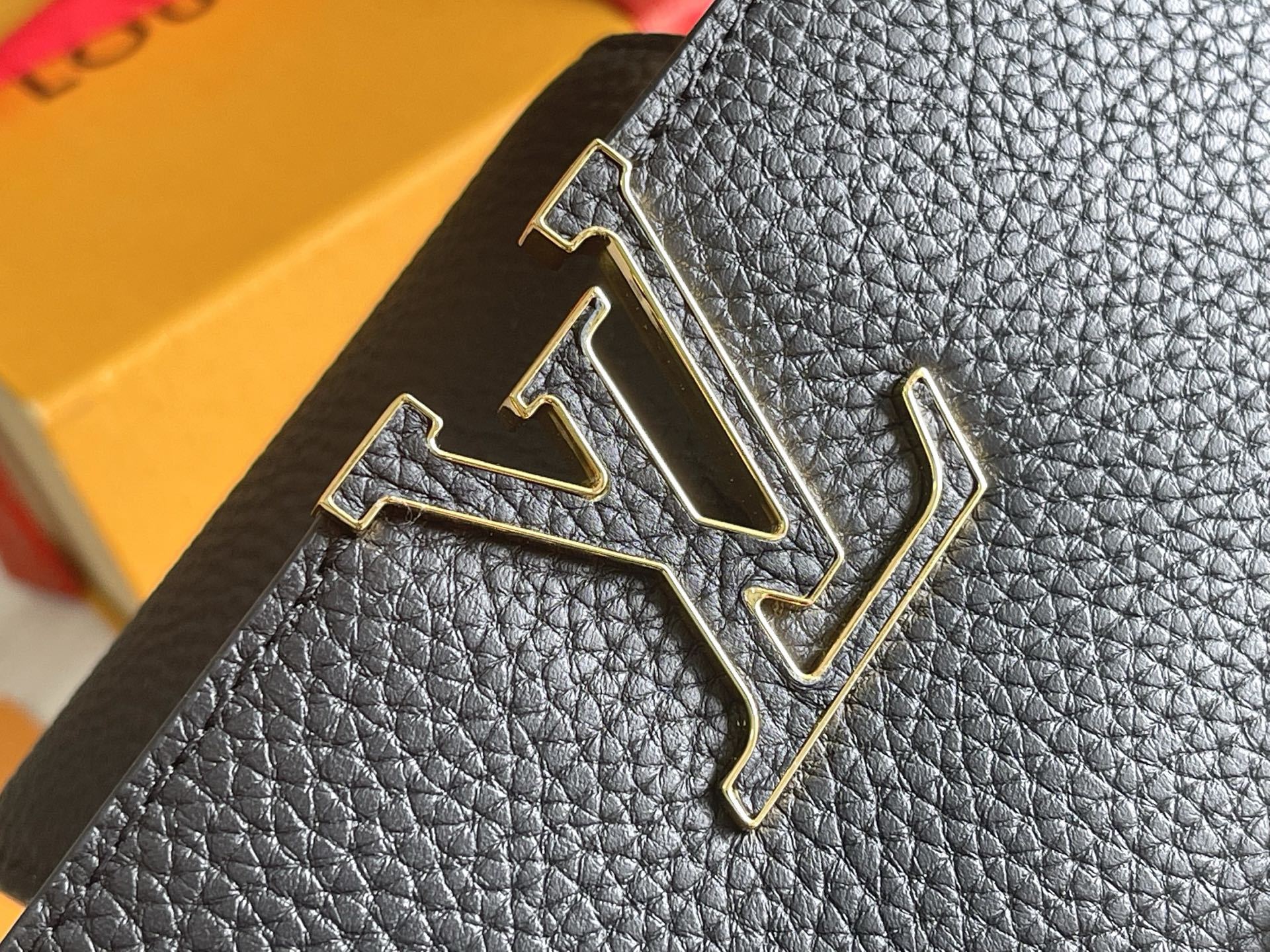 Louis Vuitton Capucines BB Handbag - Image 6