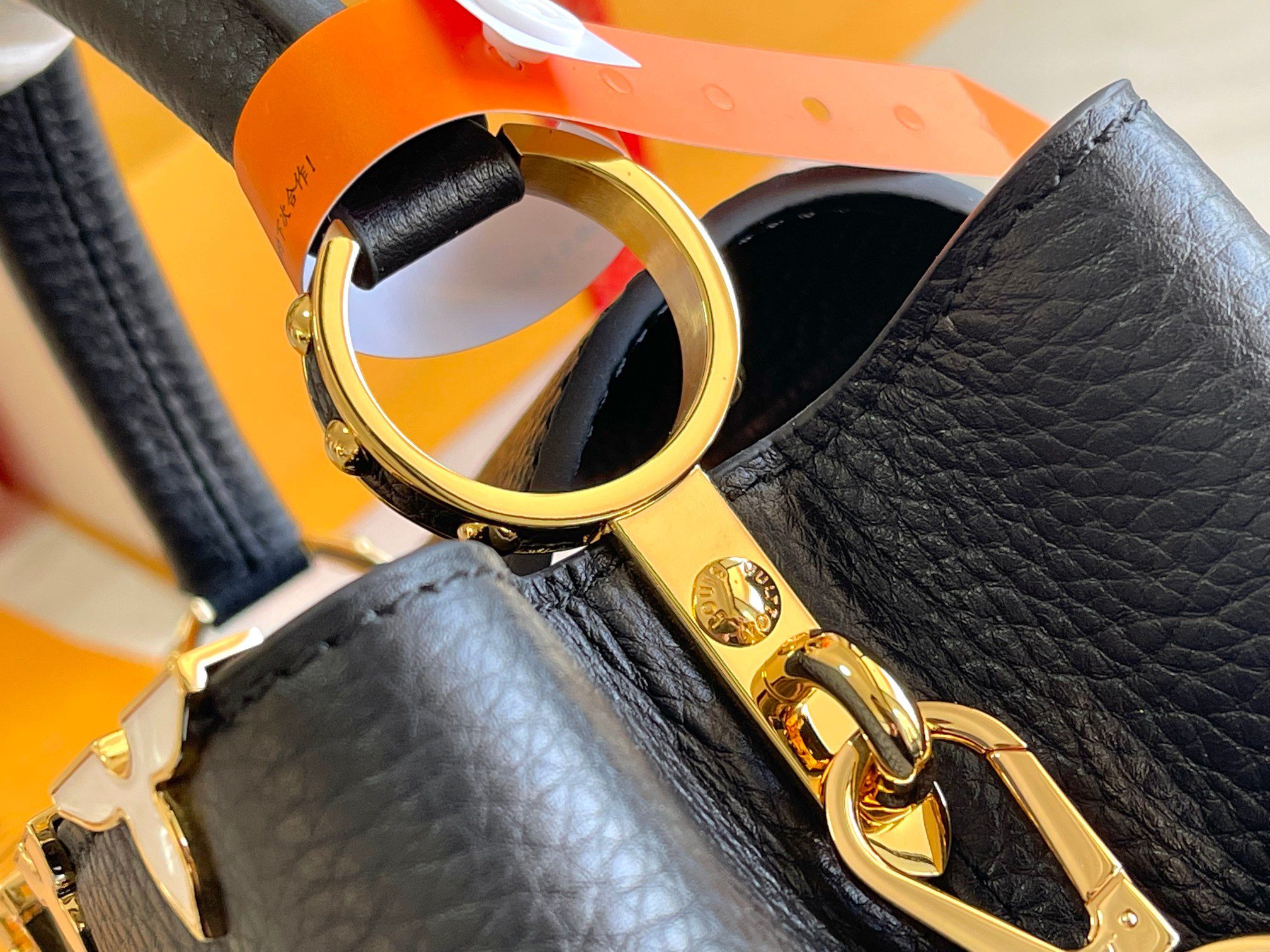 Louis Vuitton Capucines BB Small Handbag in White Leather with Gold-Tone Crown Detail - Image 6