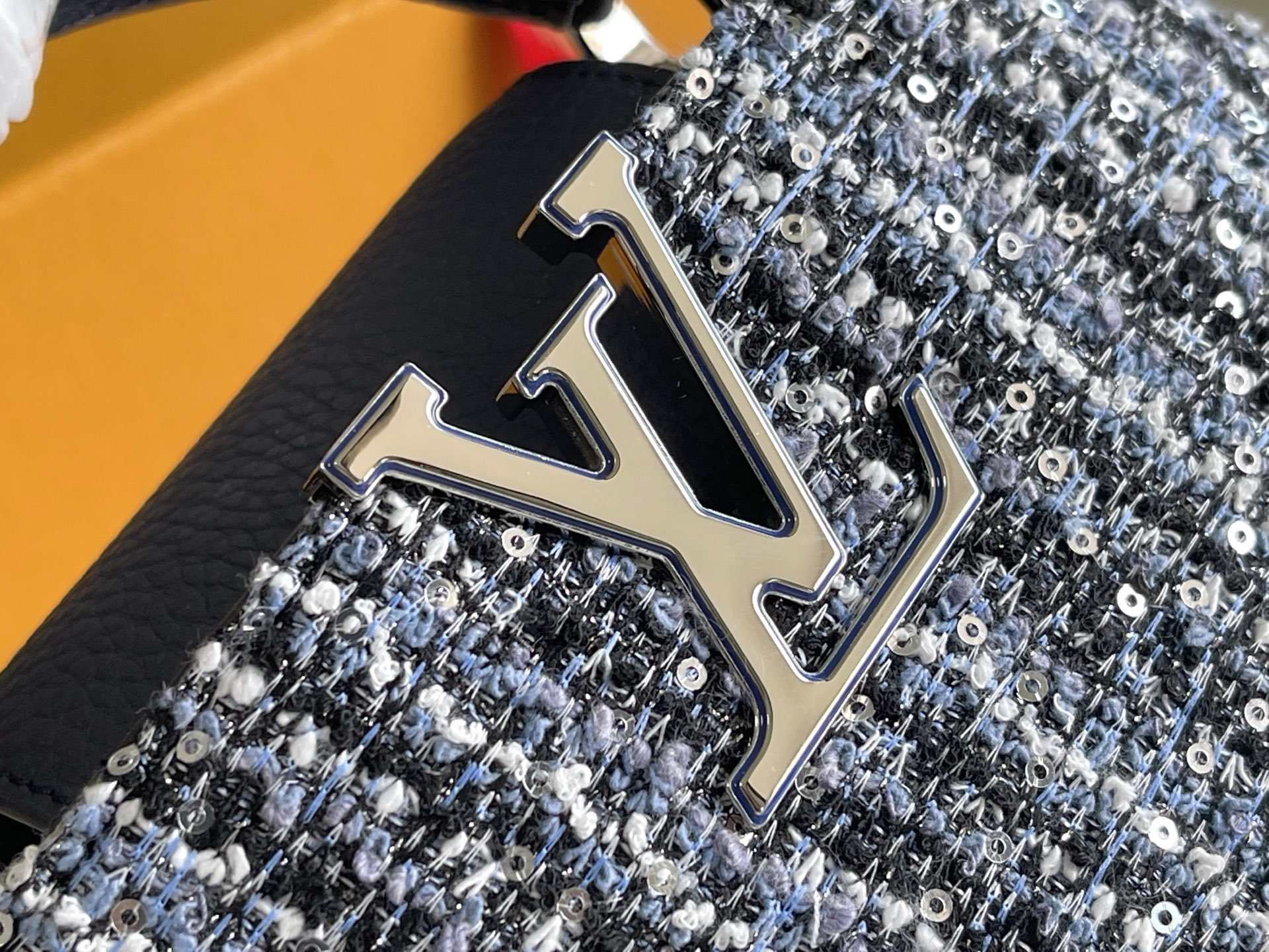 Louis Vuitton Capucines BB Handbag - Image 6
