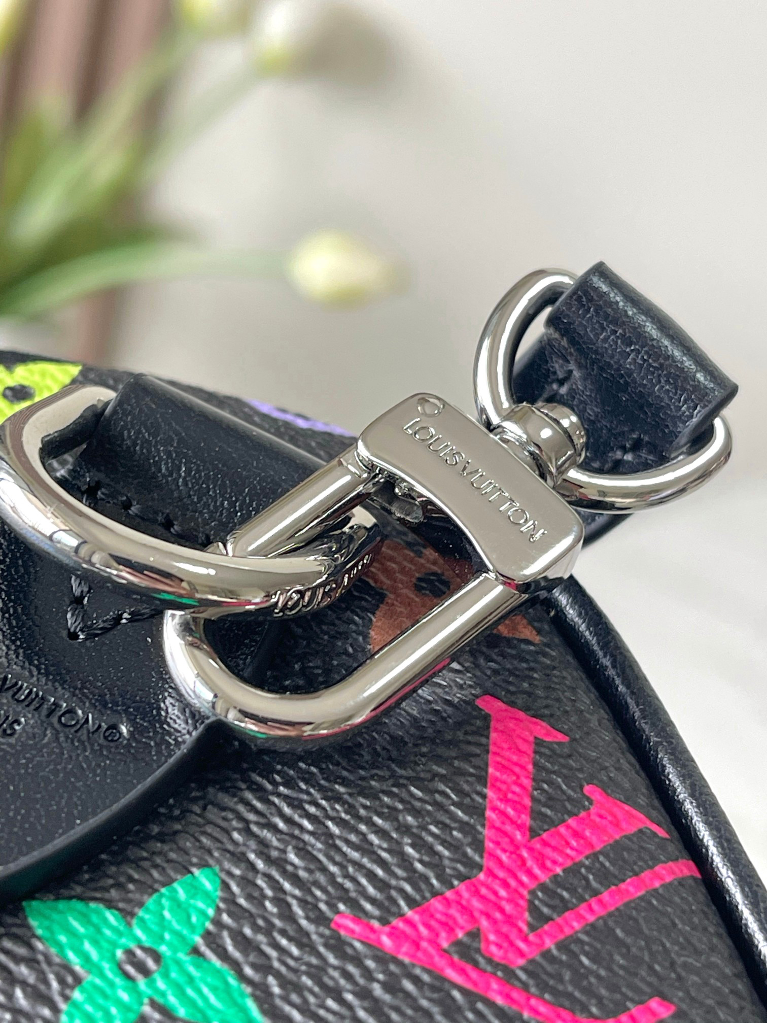 Louis Vuitton Speedy Soft 30 Handbag – Louis Vuitton x Takashi Murakami Re-edition - Image 6