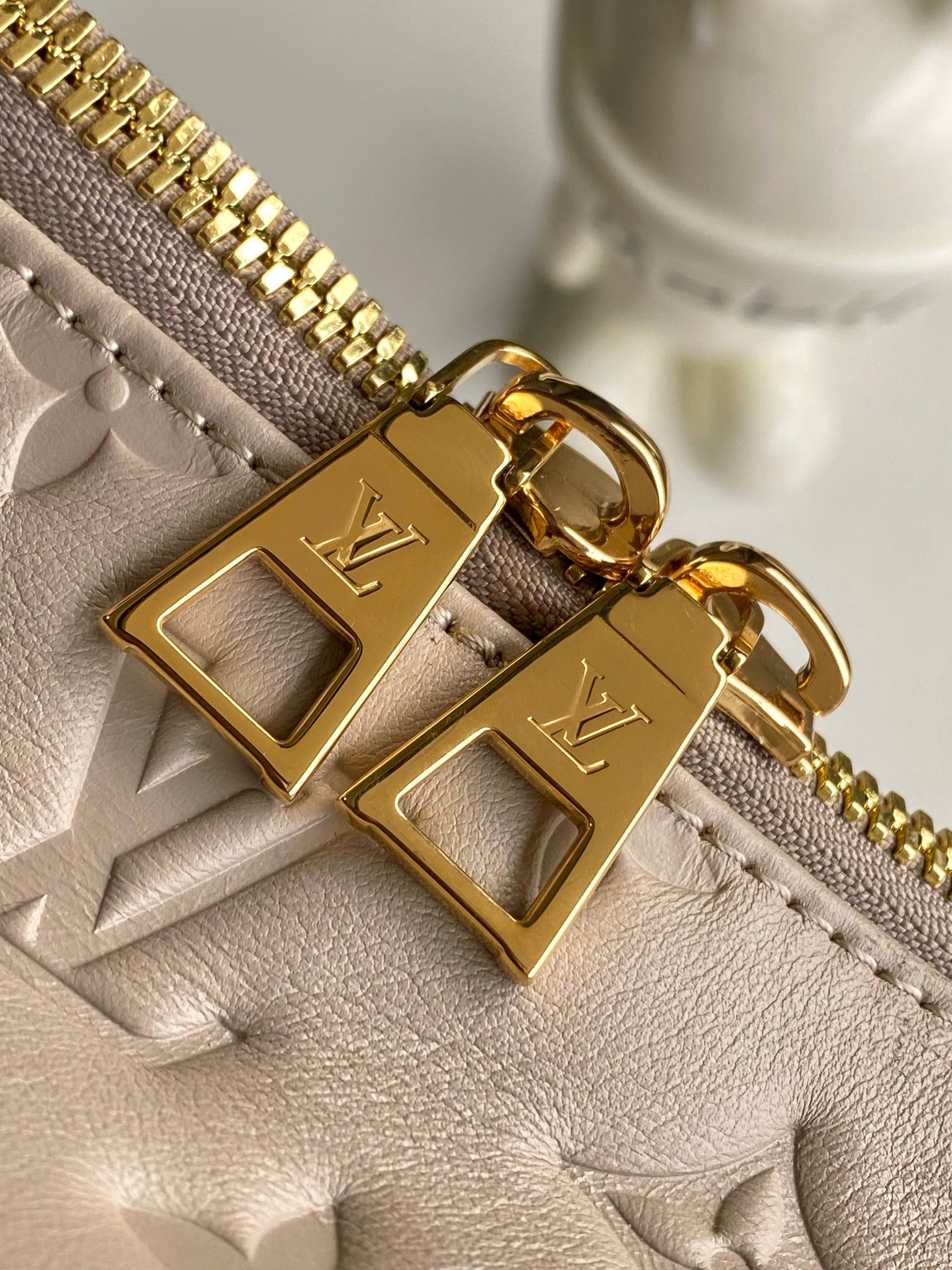 Louis Vuitton Coussin Shoulder Bag - Image 6