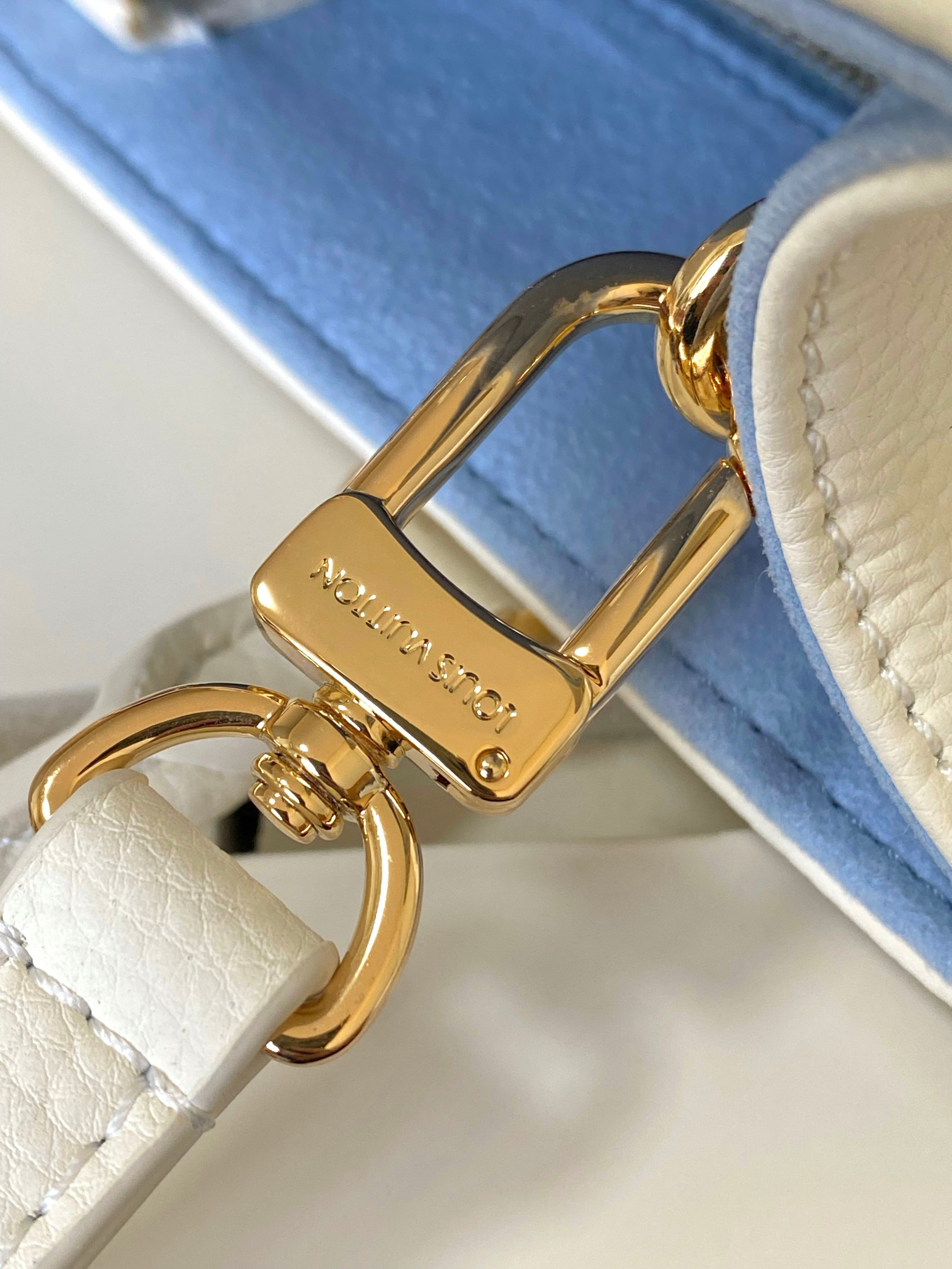 Louis Vuitton OnTheGo Mini Handbag in Monogram Empreinte Leather - Image 6
