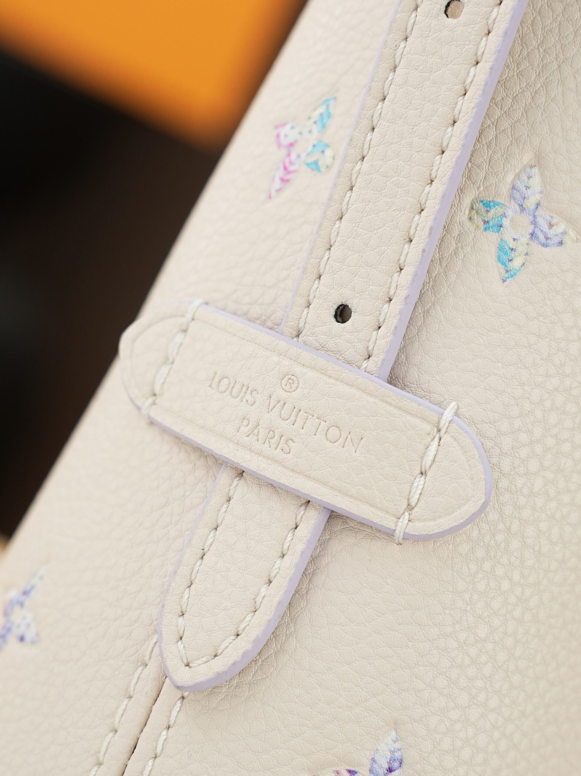 Louis Vuitton CarryAll Handbag in Monogram Empreinte Leather - Image 6