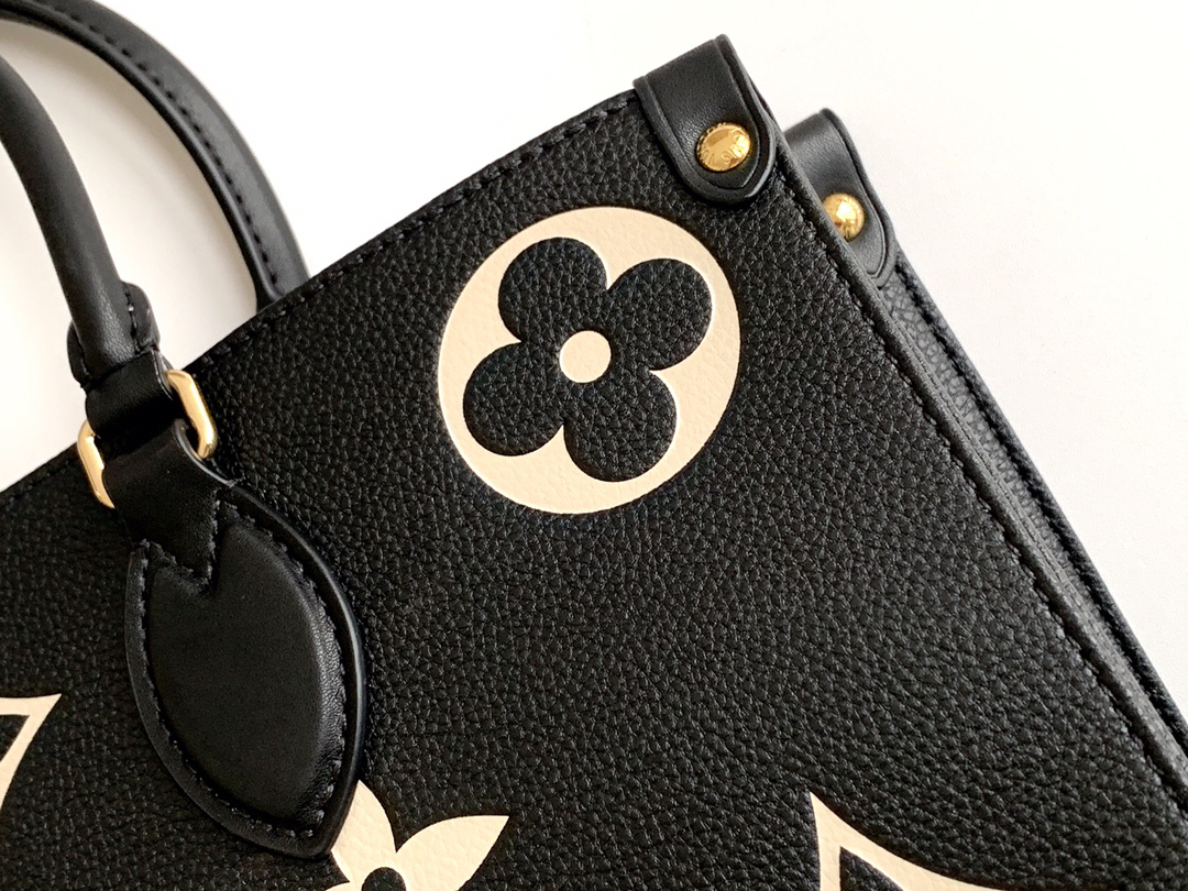 Louis Vuitton OnTheGo MM Tote Bag - Image 6