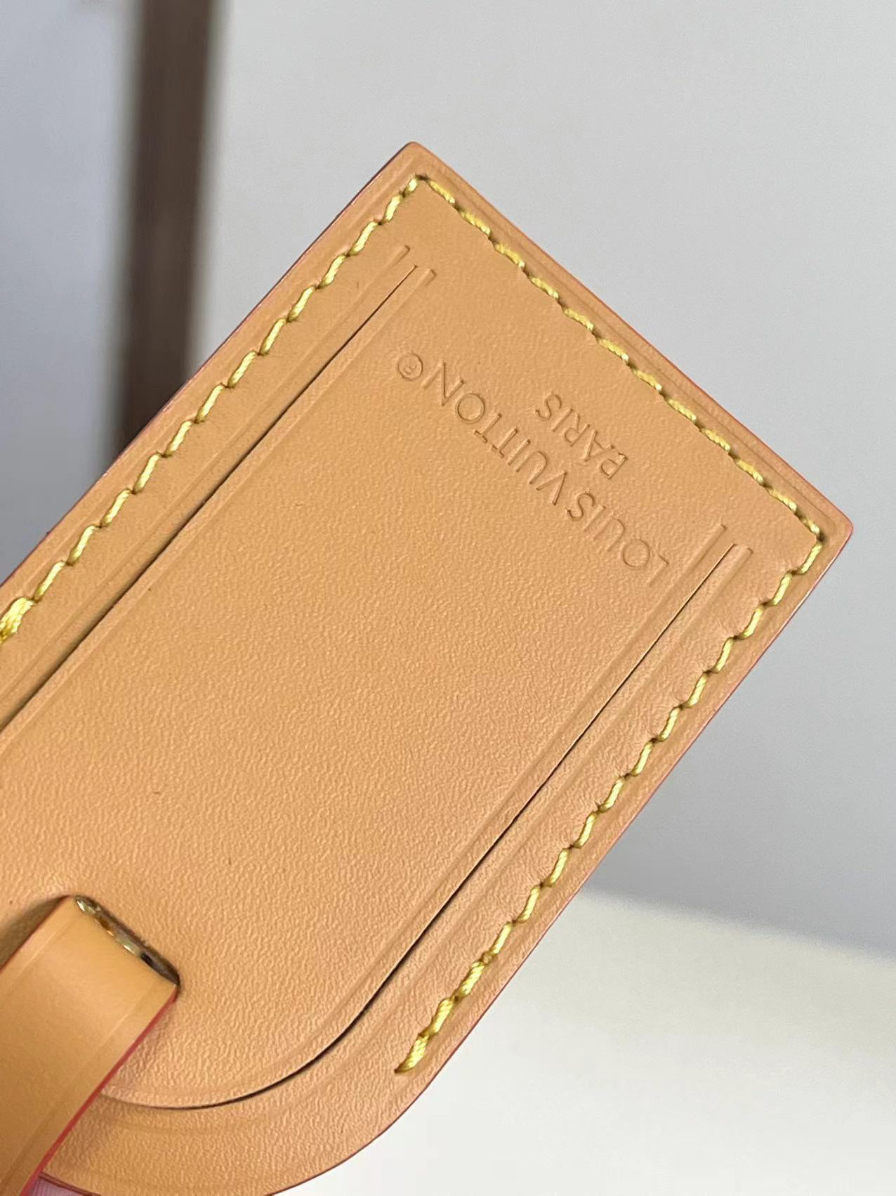 Louis Vuitton Keepall Bandoulière 25 Crossbody Bag - Image 6